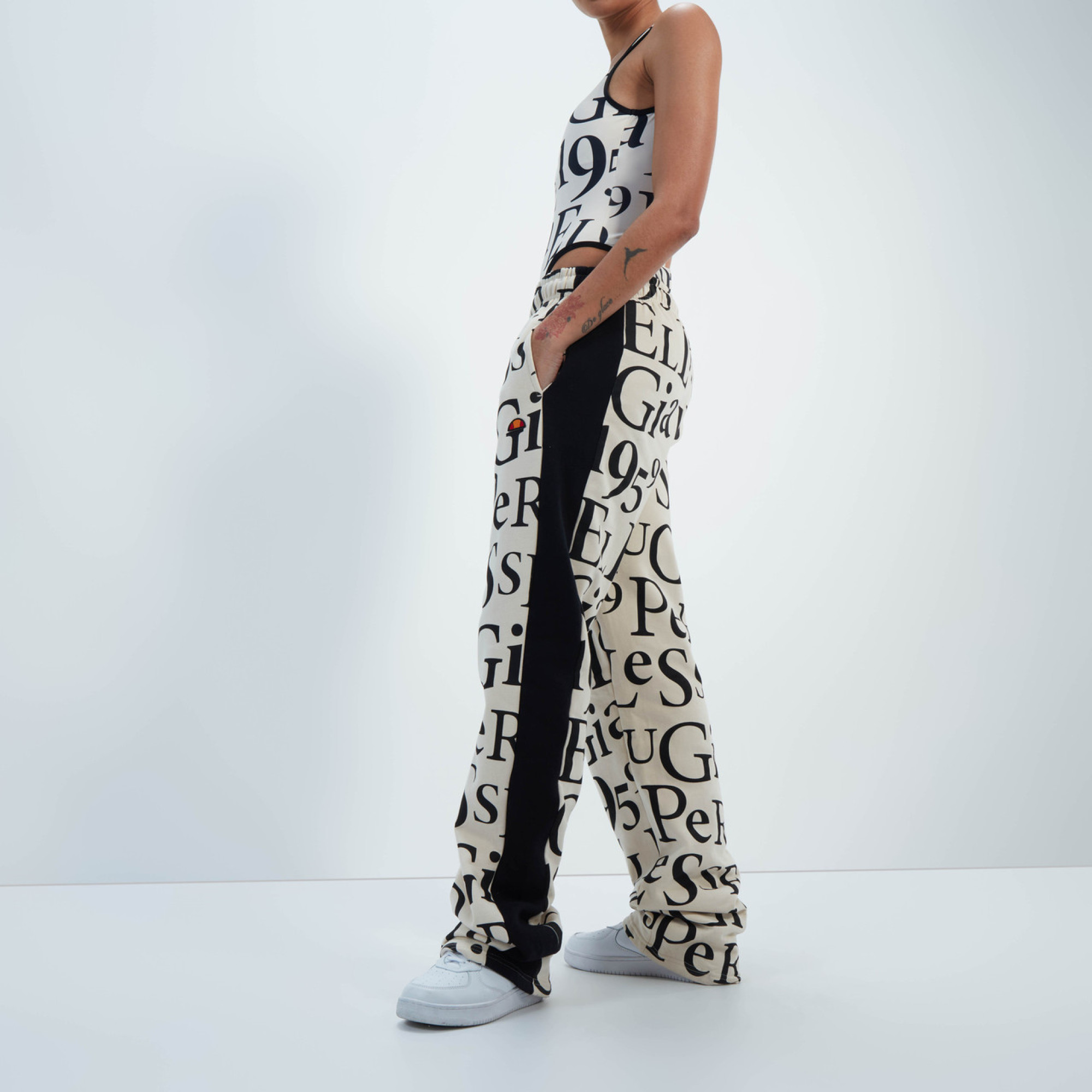 Жіночі Штани Ellesse Pant Jog Різнокольоровий M (7dSGT19168-904 M) - 2 - Robinzon.ua