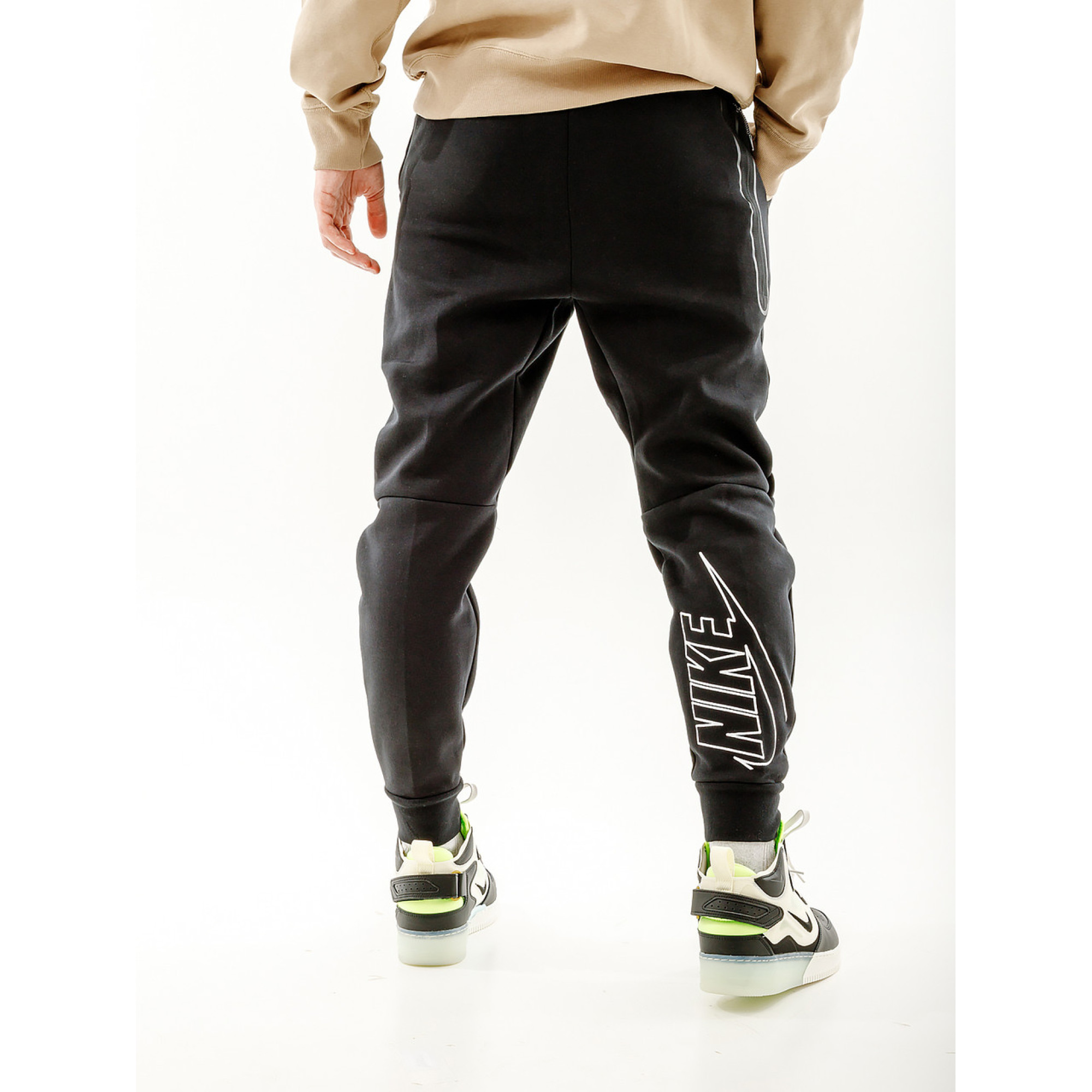 Чоловічі Штани Nike TCH FLC GX JGGR Чорний XL (7dDX0581-010 XL) - 1 - Robinzon.ua