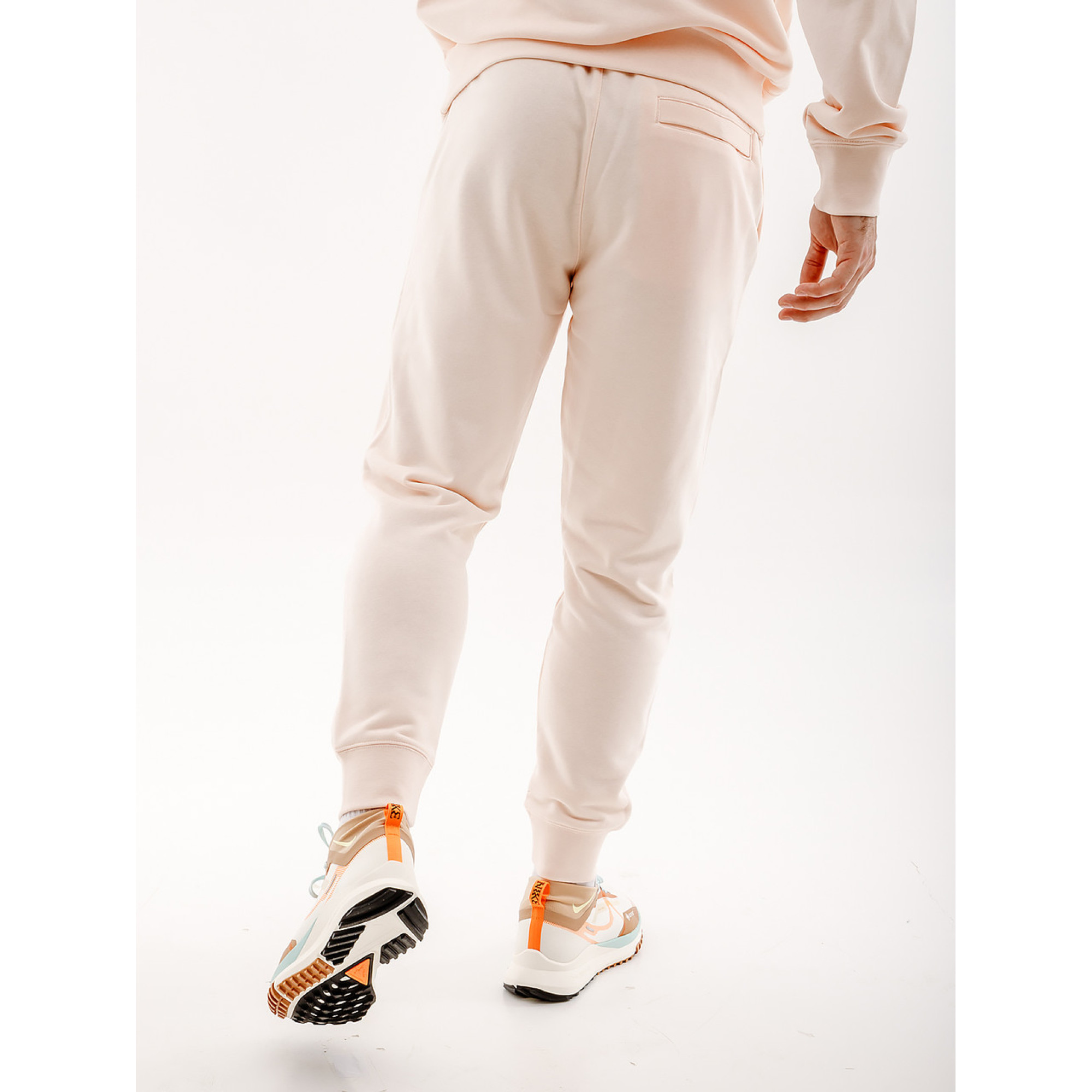 Чоловічі Штани Nike CLUB JGGR FT Рожевий L (7dBV2679-838 L) - 1 - Robinzon.ua