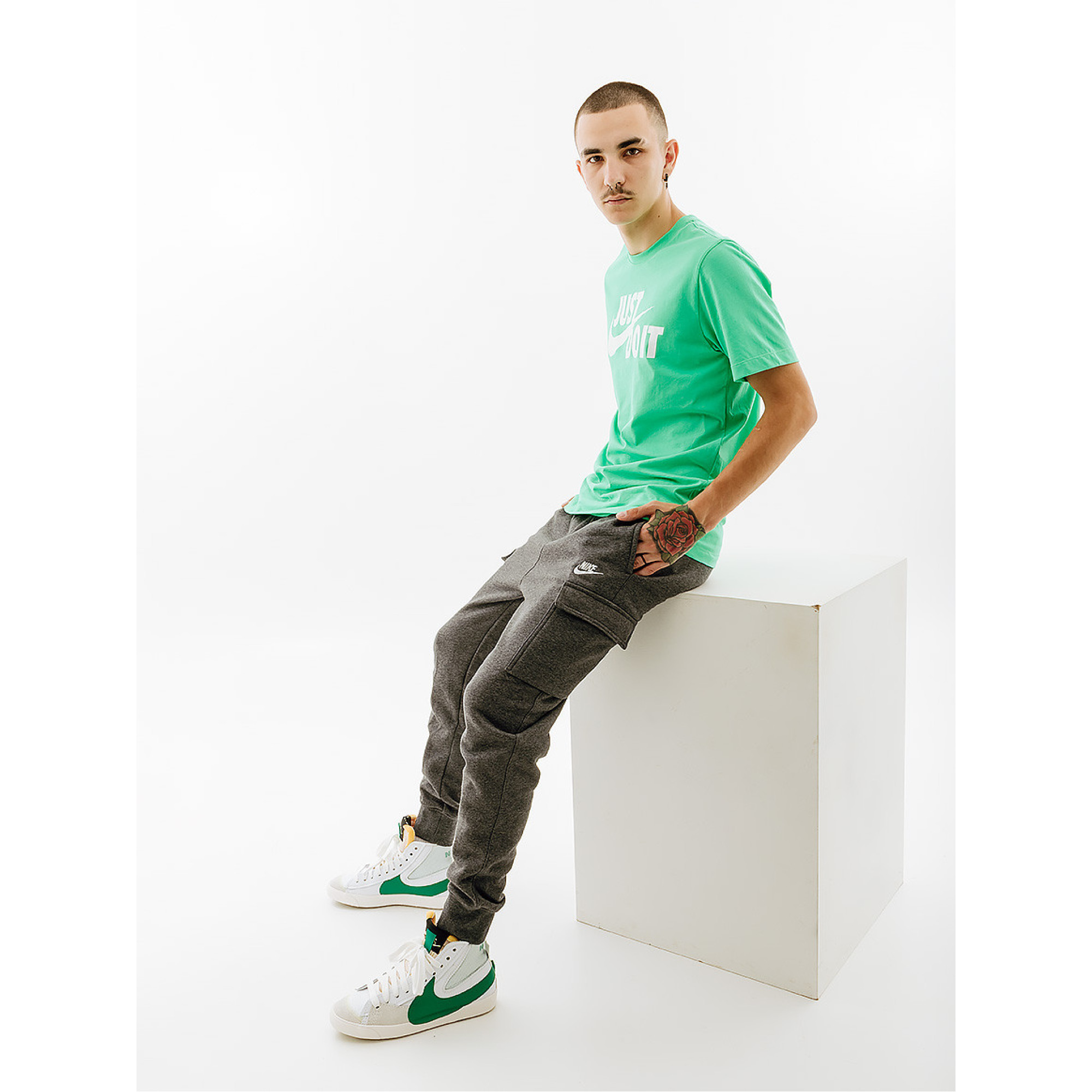 Чоловічі Штани Nike M NSW CLUB PANT CARGO BB Сірий  2XL (7dCD3129-071 2XL) - 3 - Robinzon.ua