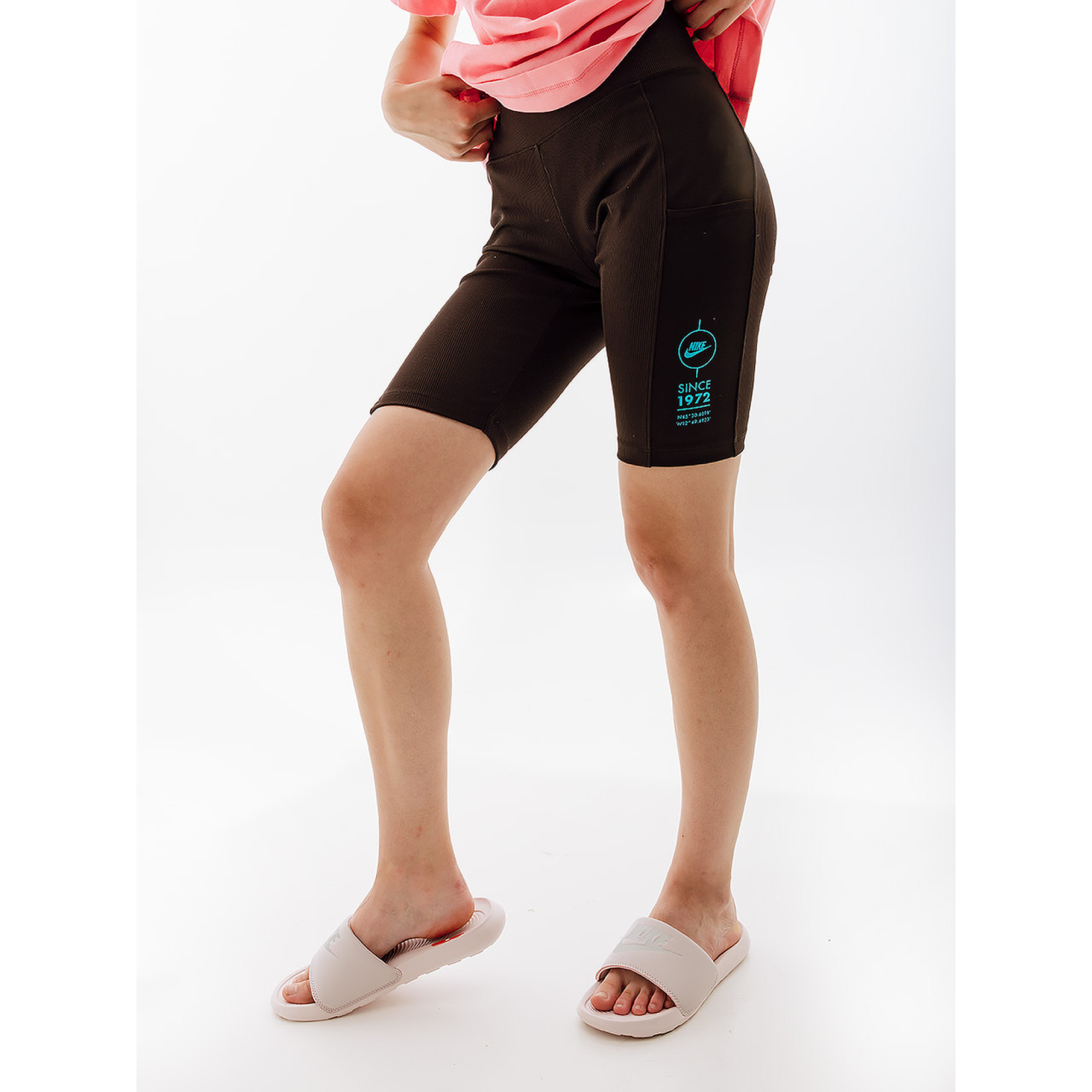 Жіночі Шорти Nike W NSW TIGHT SHORT RIB SU Коричневий XS (7dFJ4876-220 XS) - Robinzon.ua