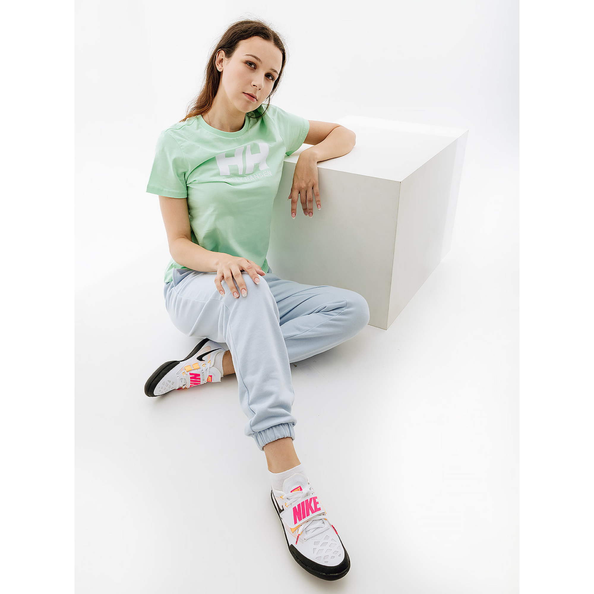 Жіноча Футболка HELLY HANSEN W HH LOGO T-SHIRT Салатовий S (7d34112-419 S) - 3 - Robinzon.ua