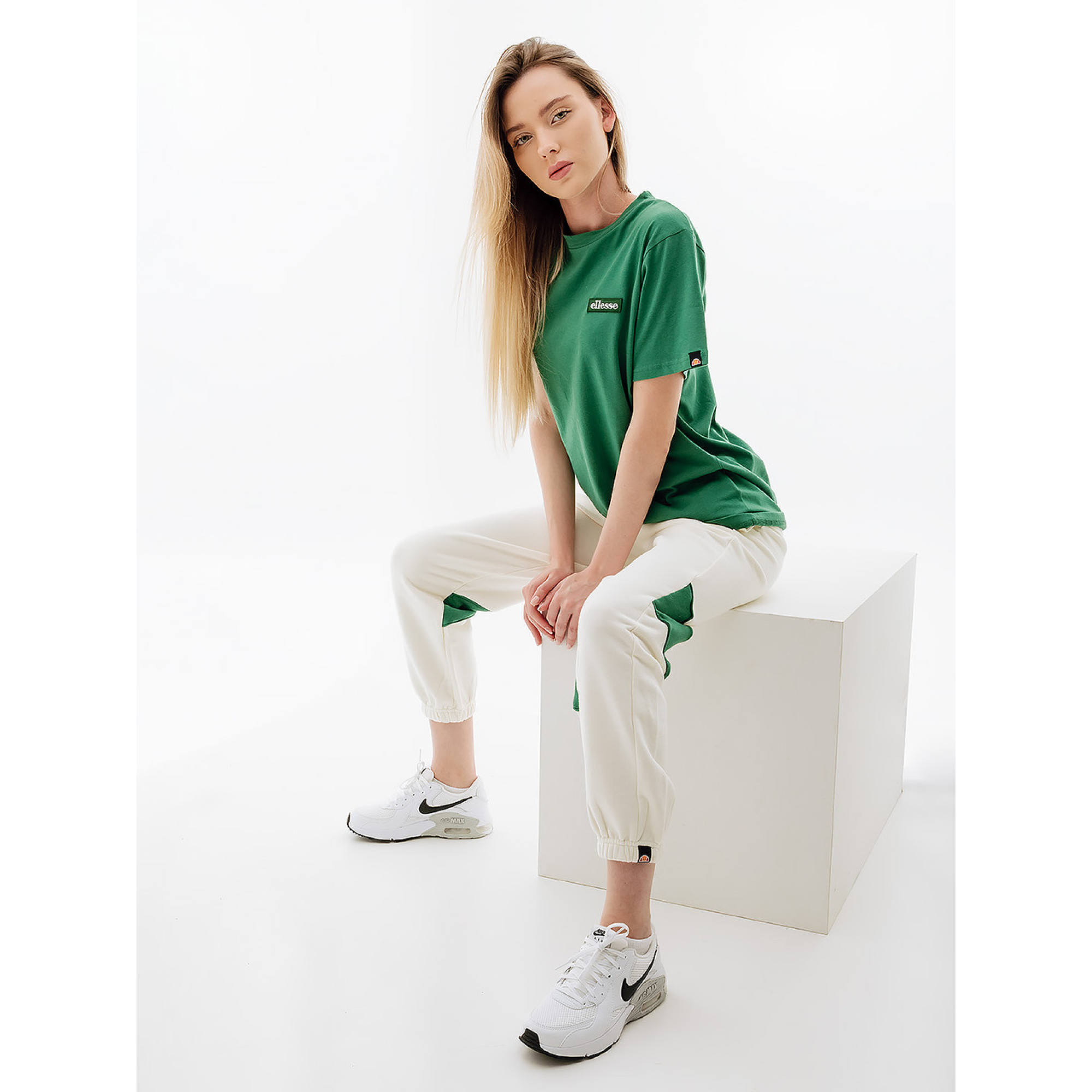 Жіноча Футболка Ellesse Tolin Tee Зелений 2XS (7dSGR17945-503 2XS) - Robinzon.ua