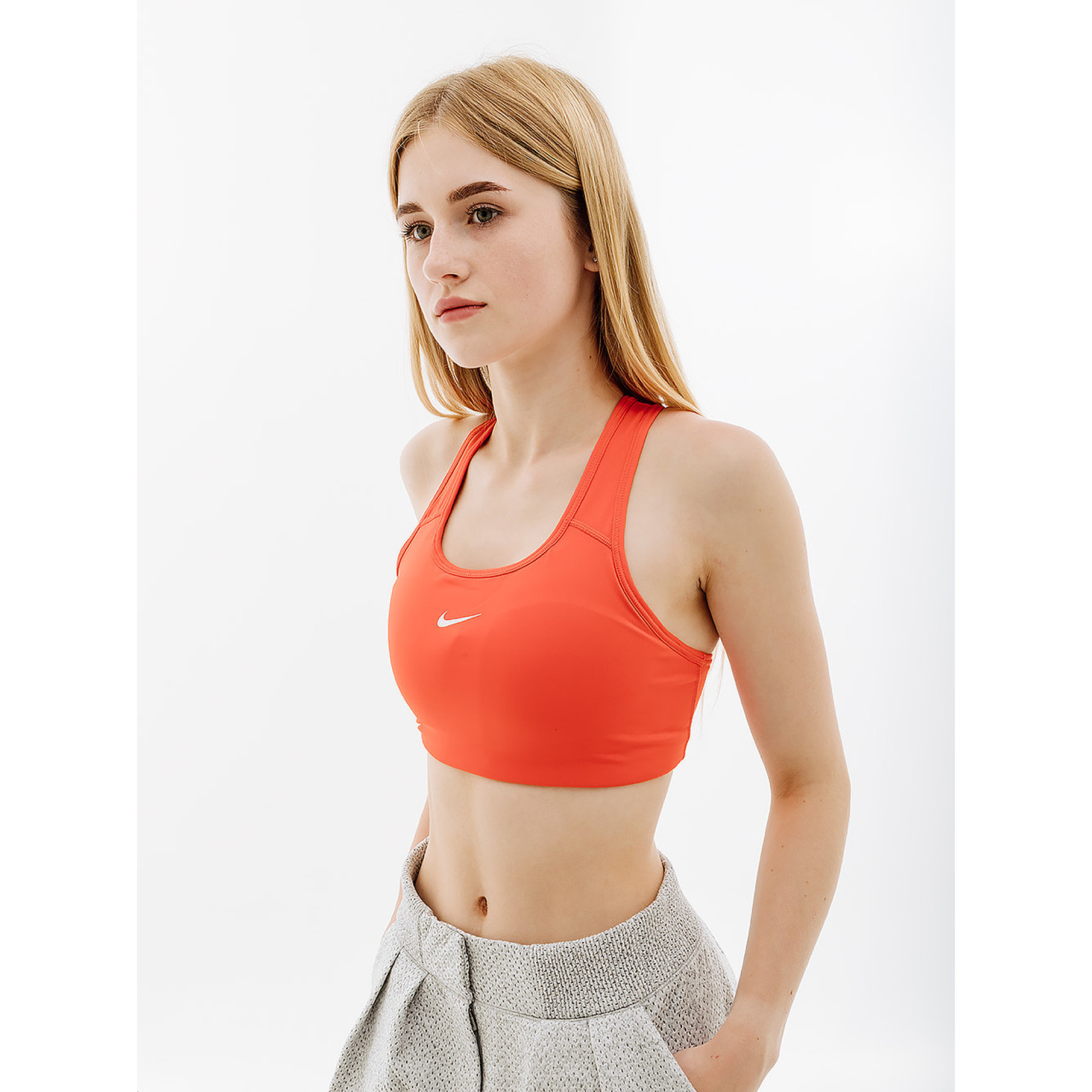 Жіночий Топ Nike SWOOSH BRA PAD Помаранчевий XS (7dBV3636-633 XS) - Robinzon.ua