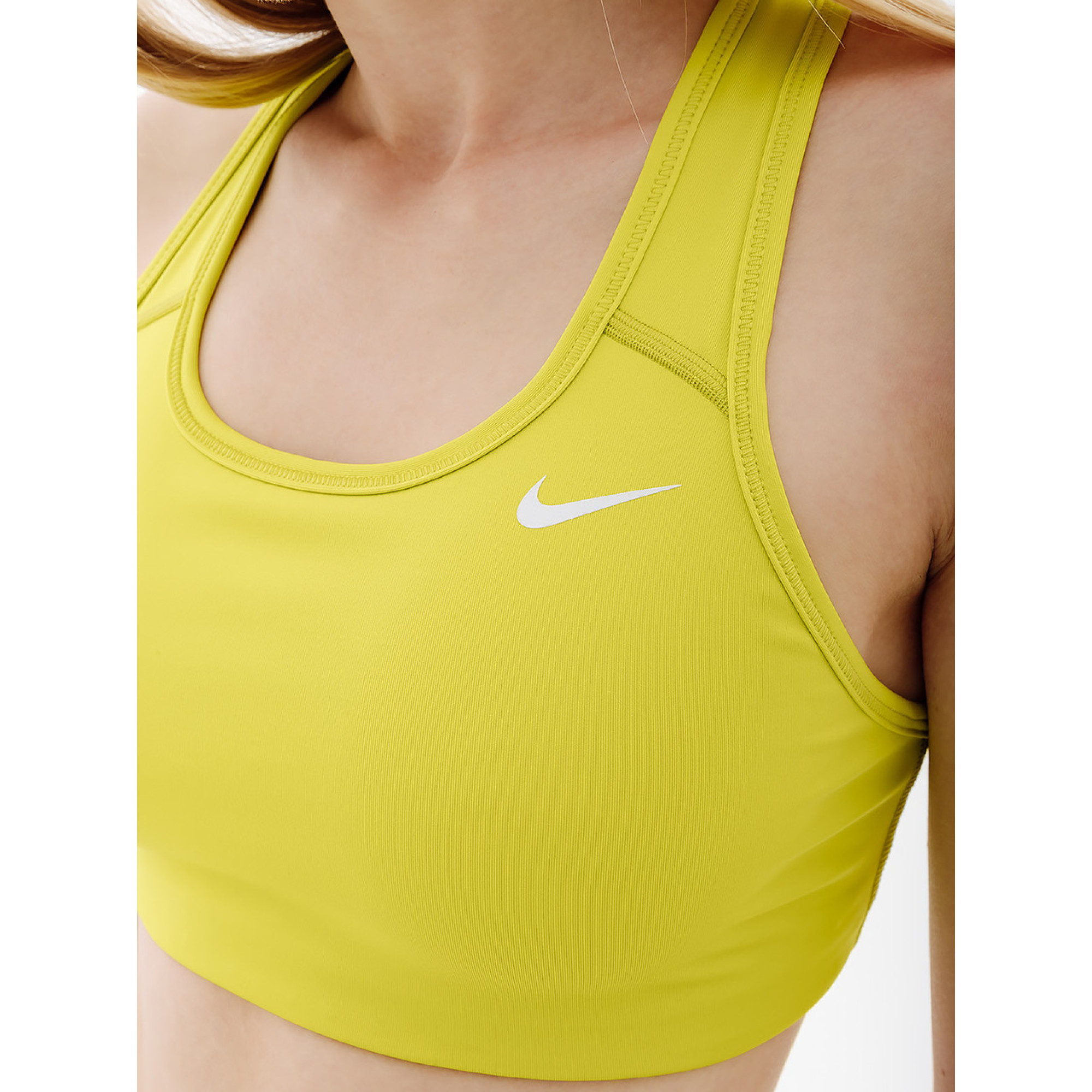 Жіночий Топ Nike W NK DF SWSH NONPDED BRA Салатовий M (7dBV3630-308 M) - 2 - Robinzon.ua