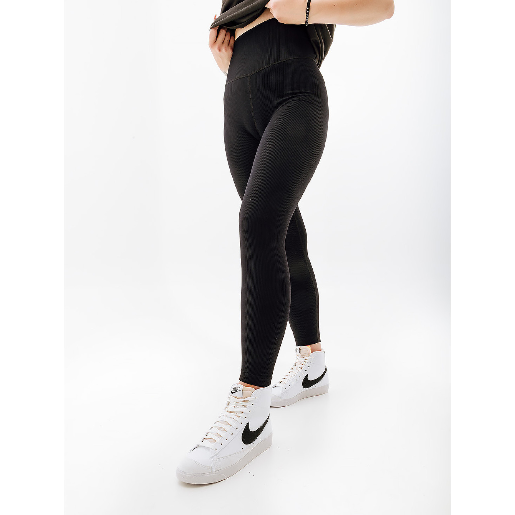 Жіночі Легінси HELLY HANSEN W ALLURE SEAMLESS LEGGINGS Чорний M (7d53931-990 M) Жіночі Легінси HELLY HANSEN W ALLURE SEAMLESS LEGGINGS Чорний M (7d53931-990 M) - Robinzon.ua