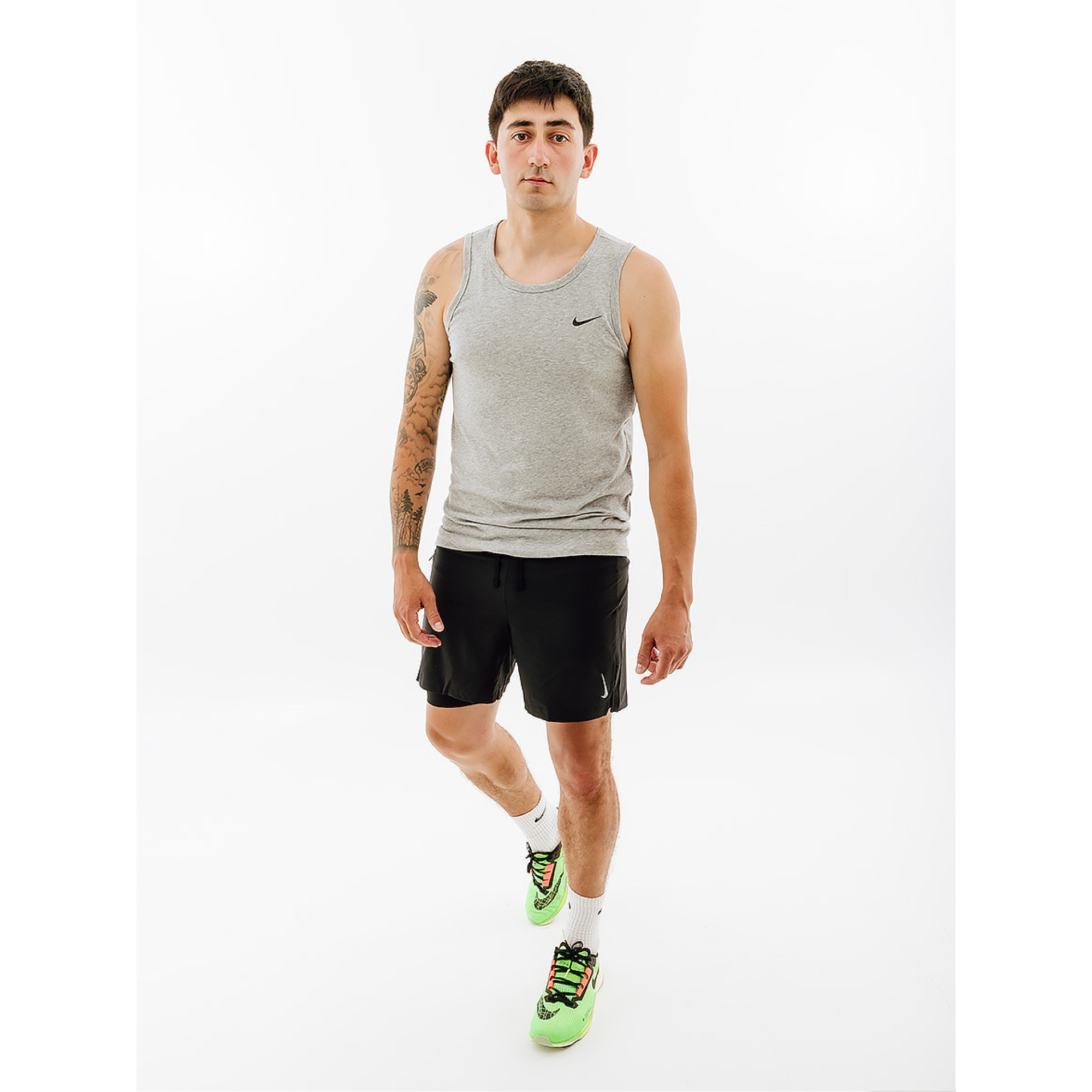 Мужская Майка Nike M NK DF TANK DFC SOLID  Серый S (7dAR6069-063 S) - 2 - Robinzon.ua