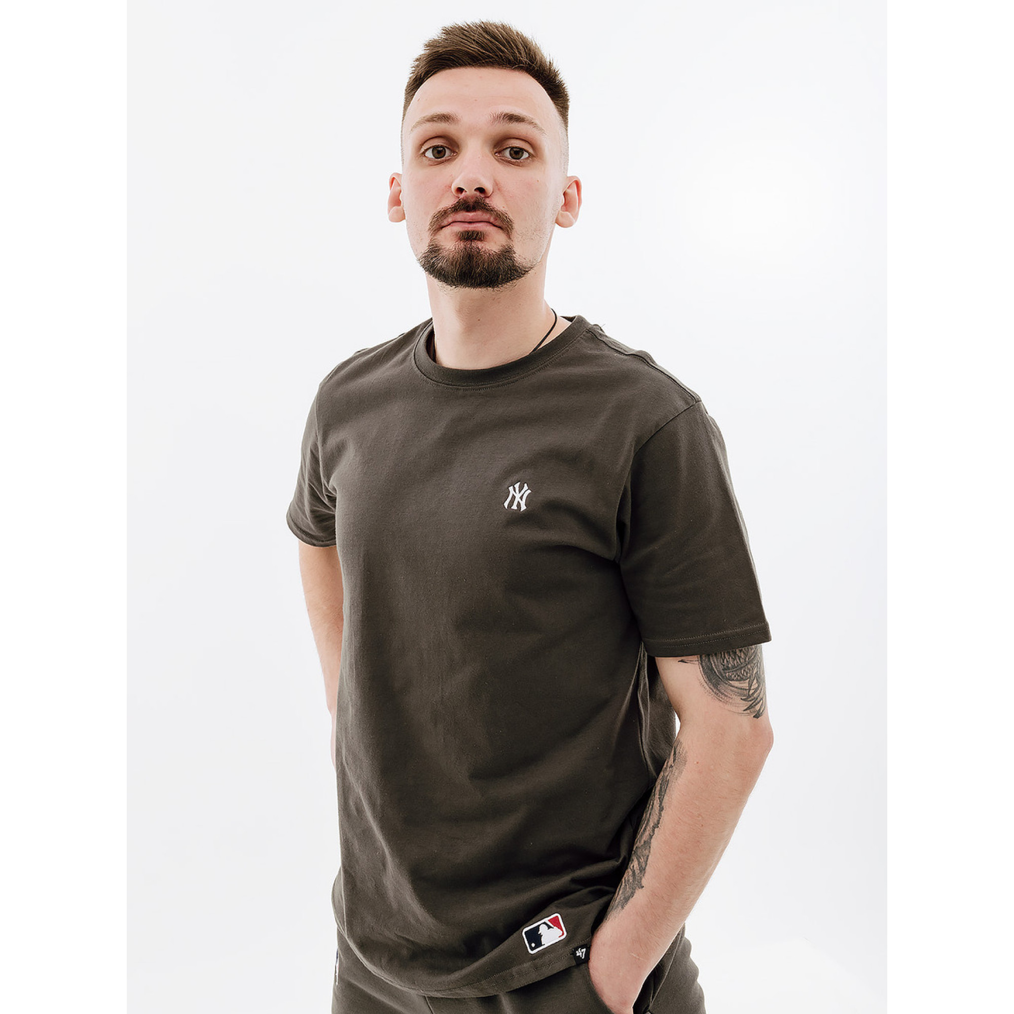 Чоловіча Футболка 47 Brand NEW YORK YANKEES BASE RUNNER Сірий S (7d564976CC-FS S) - 1 Чоловіча Футболка 47 Brand NEW YORK YANKEES BASE RUNNER Сірий S (7d564976CC-FS S) - 1 - Robinzon.ua