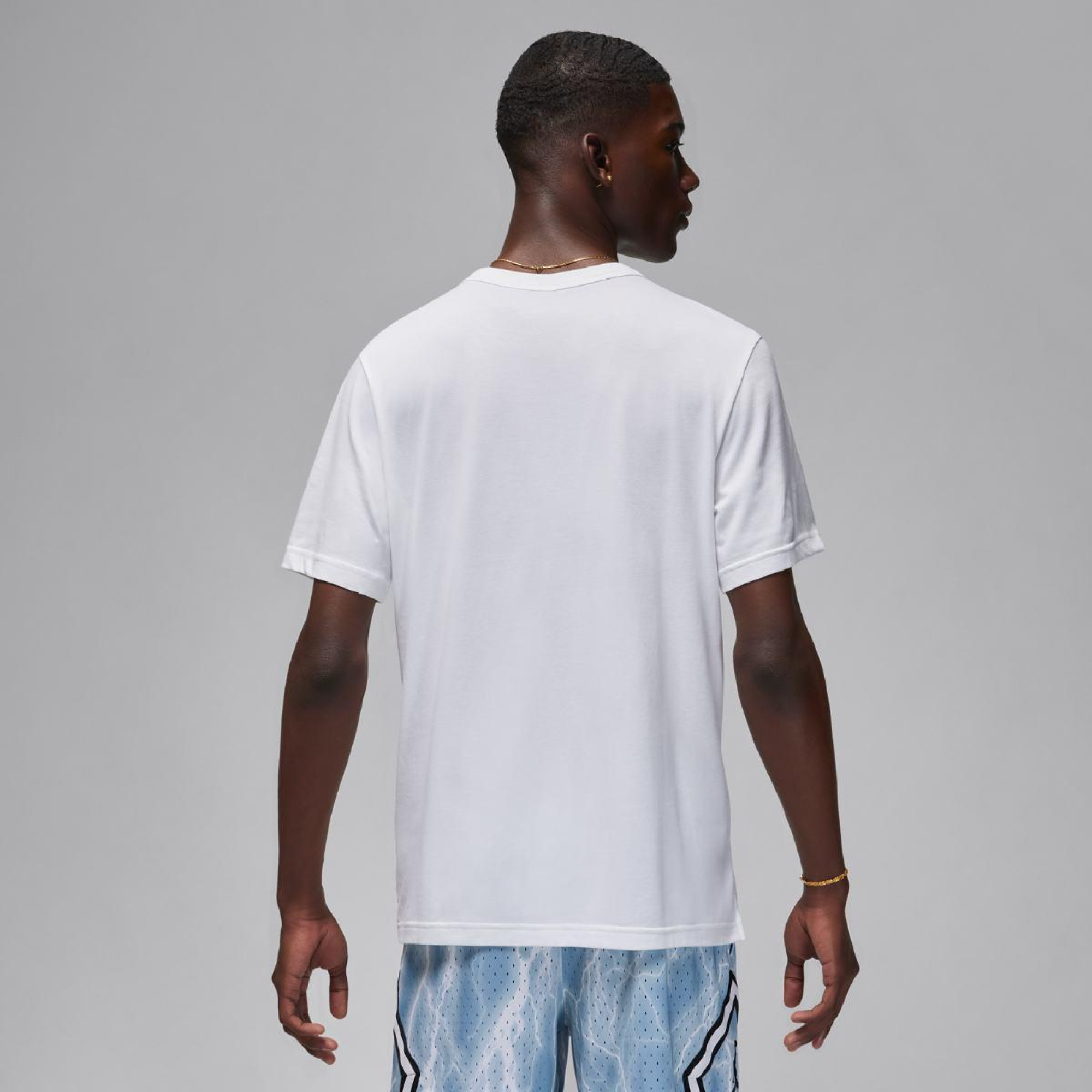 Чоловіча Футболка JORDAN M J DF SPRT SS TOP Білий M (7dFN5829-100 M) - 1 - Robinzon.ua