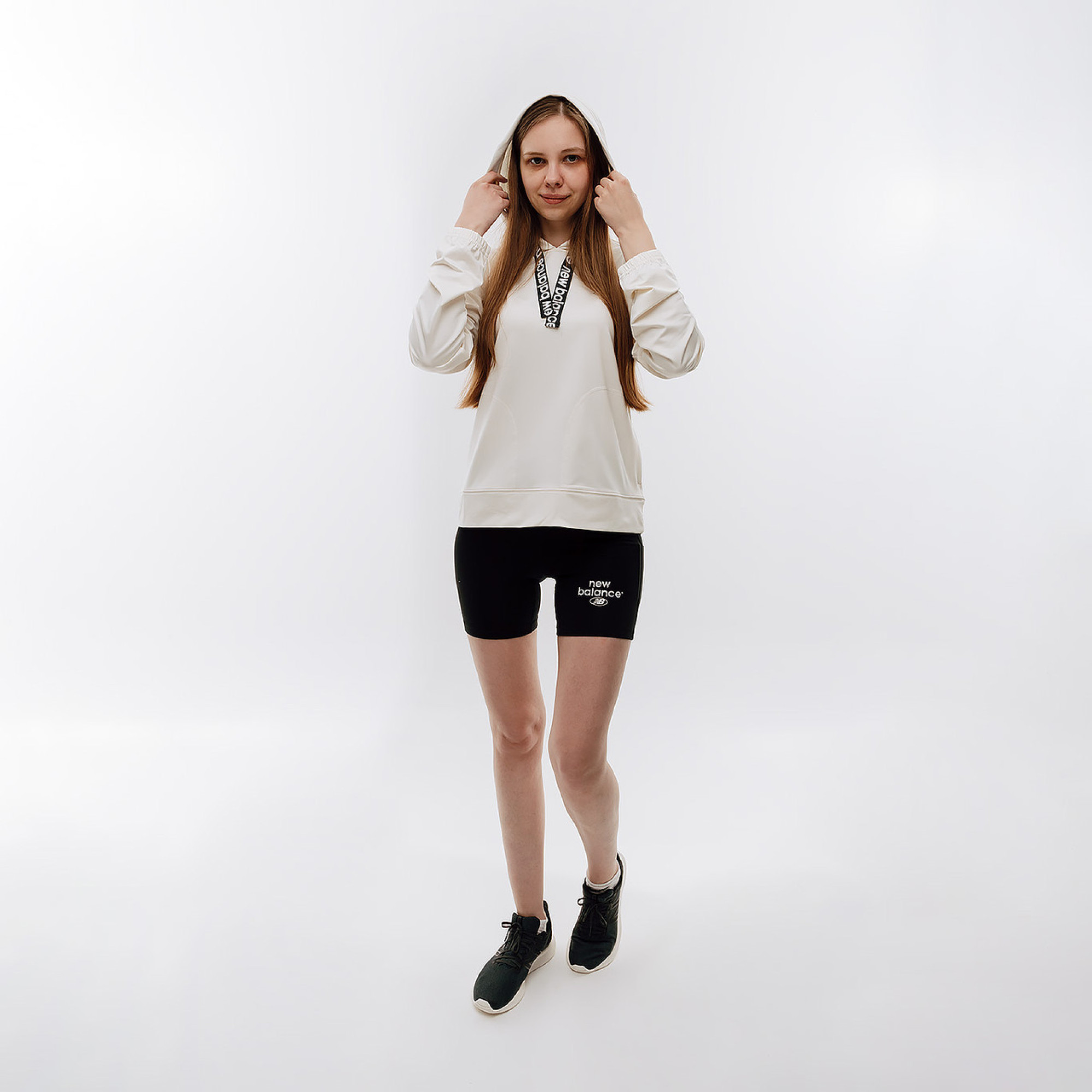 Жіночі Шорти New Balance Essentials Reimagined Arch. Чорний L (7dWS31504BK L) - Robinzon.ua