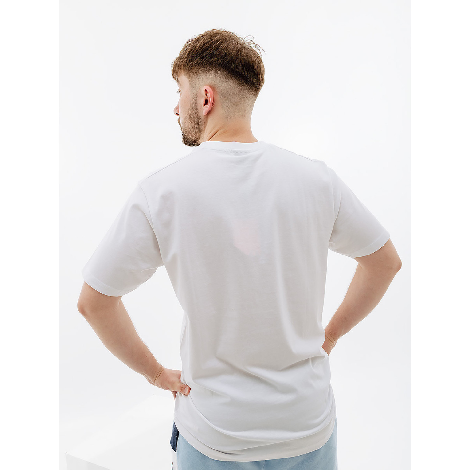 Чоловіча Футболка Ellesse Musivo Tee Білий M (7dSHR17631-908 M) - 1 - Robinzon.ua