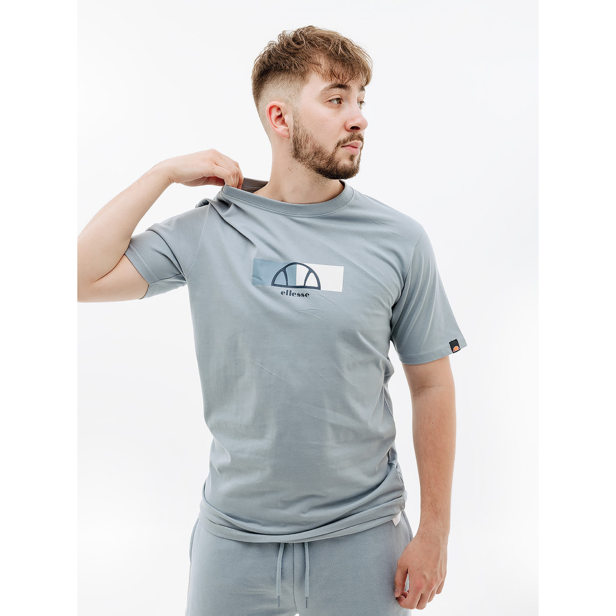 Чоловіча Футболка Ellesse Visageo Tee Блакитний L  (7dSHR17633-426 L) - Robinzon.ua