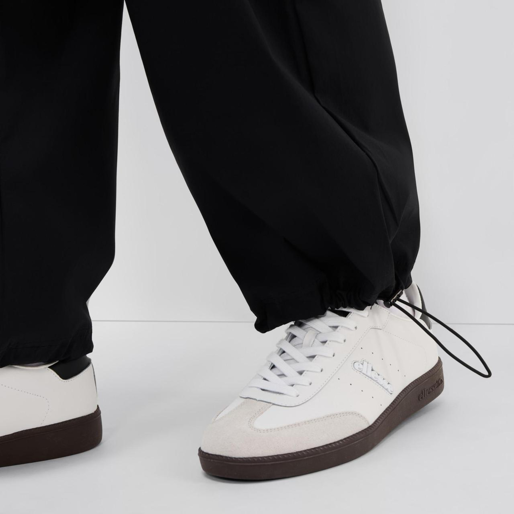 Женские Штаны Ellesse Ristrellas Cargo Pant Черный XS (7dSGX21168-011 XS) - 4 - Robinzon.ua