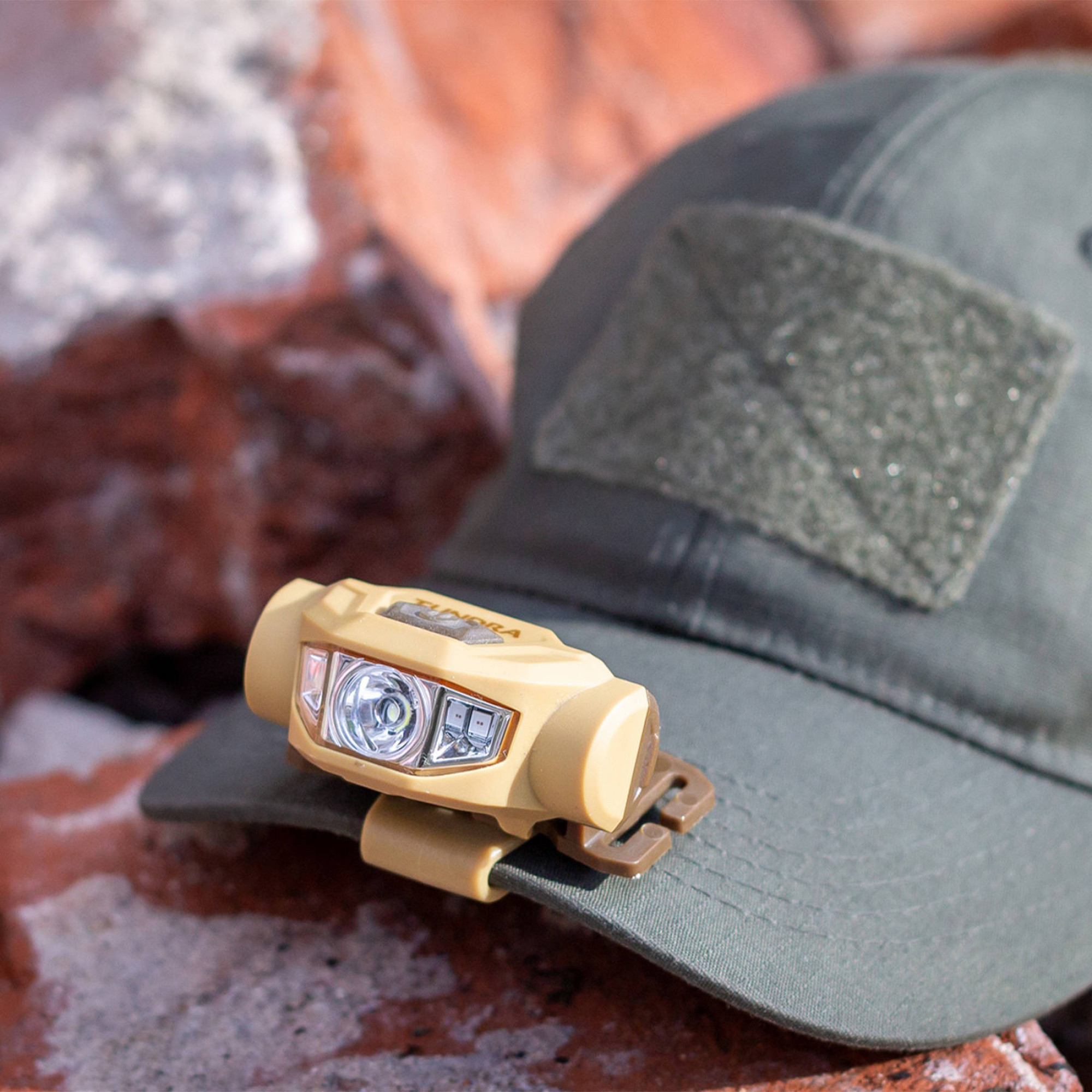 Ліхтар налобний Mactronic Tundra (215 Lm) Cool White/Red/Green LED (THL0111) - 4 - Robinzon.ua