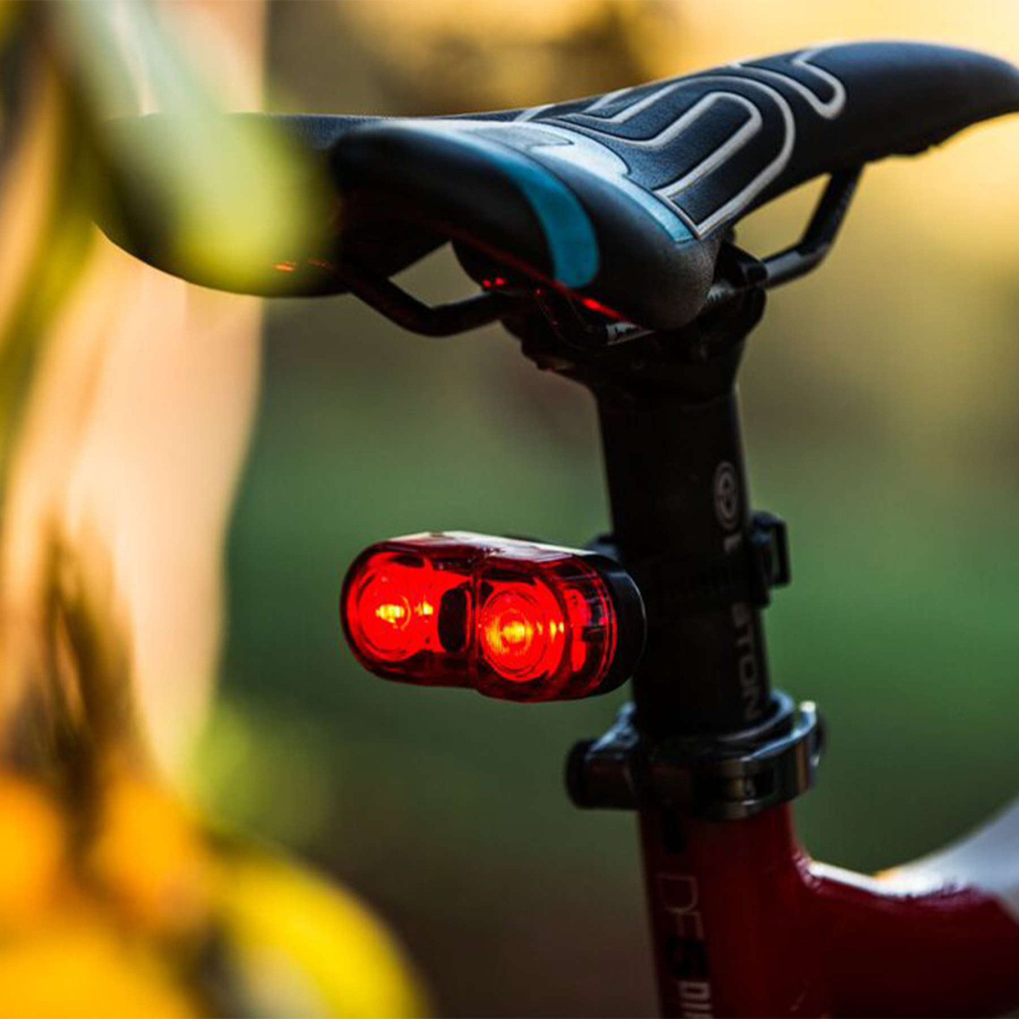 Фонарь велосипедный задний Mactronic Wall’e (18 Lm) (L-BPM-2SL) - 3 - Robinzon.ua