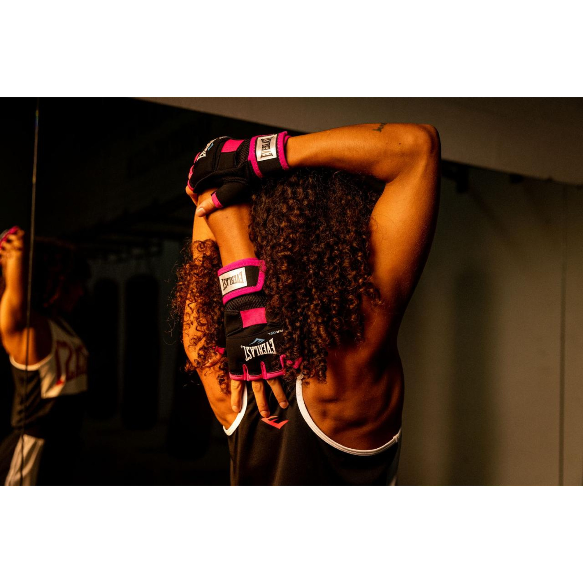 Бинти-рукавиці для боксу Everlast EVERGEL HAND WRAPS  Чорний Рожевий M/L (723791-70-84) - 4 - Robinzon.ua
