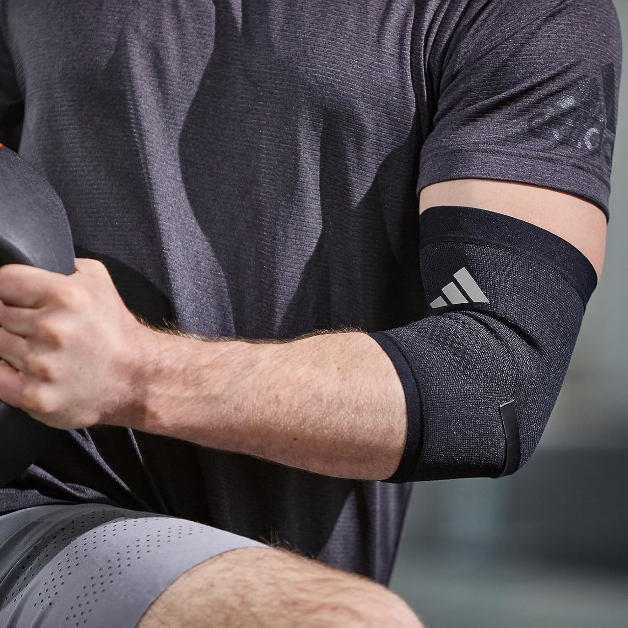 Фиксатор локтя Adidas Performance Elbow Support черный Уни S ADSU-13331 S - 1 - Robinzon.ua