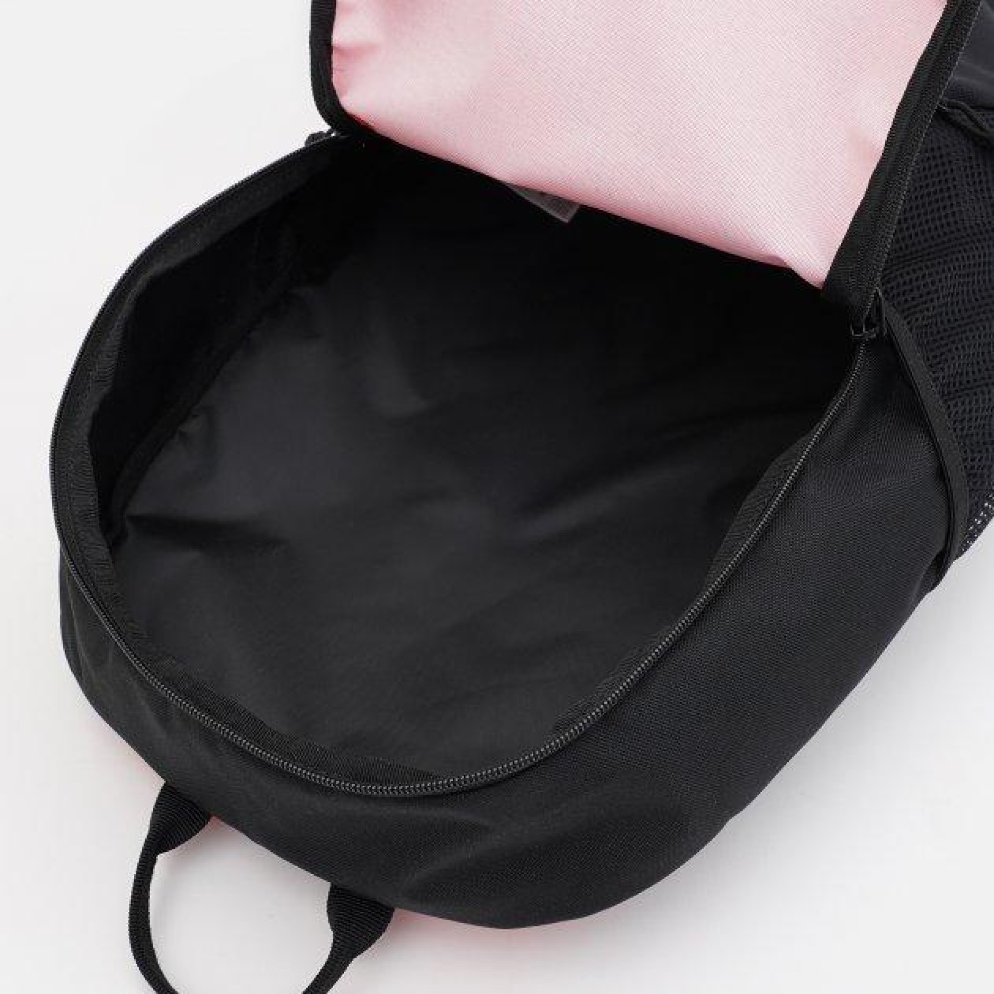 Рюкзак Puma individual RISE Backpack Красный 30 x 15 x 48 см (07932201) - 4 - Robinzon.ua