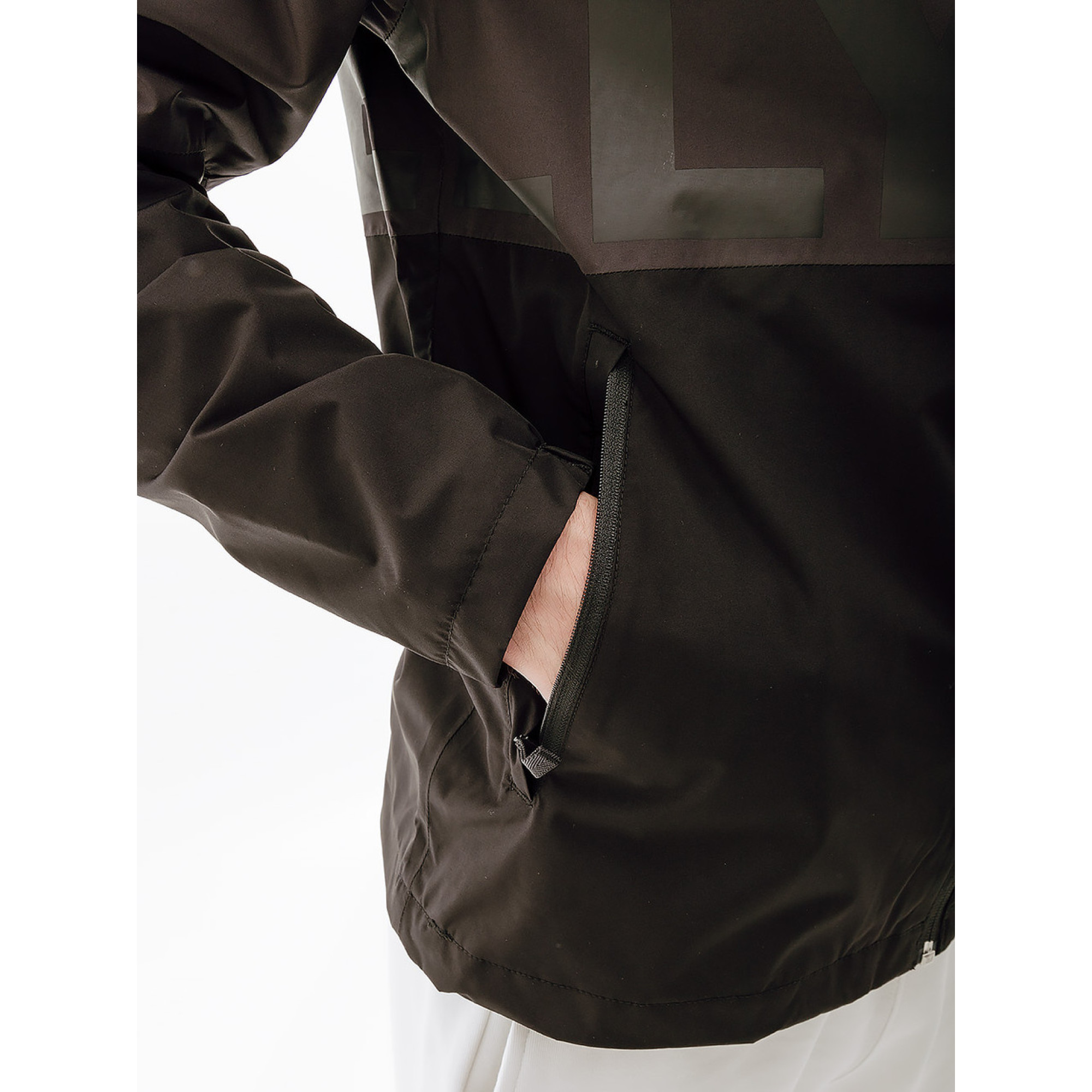 Чоловіча Куртка HELLY HANSEN AMAZE JACKET Чорний XL (7d64057-990 XL) - 2 - Robinzon.ua