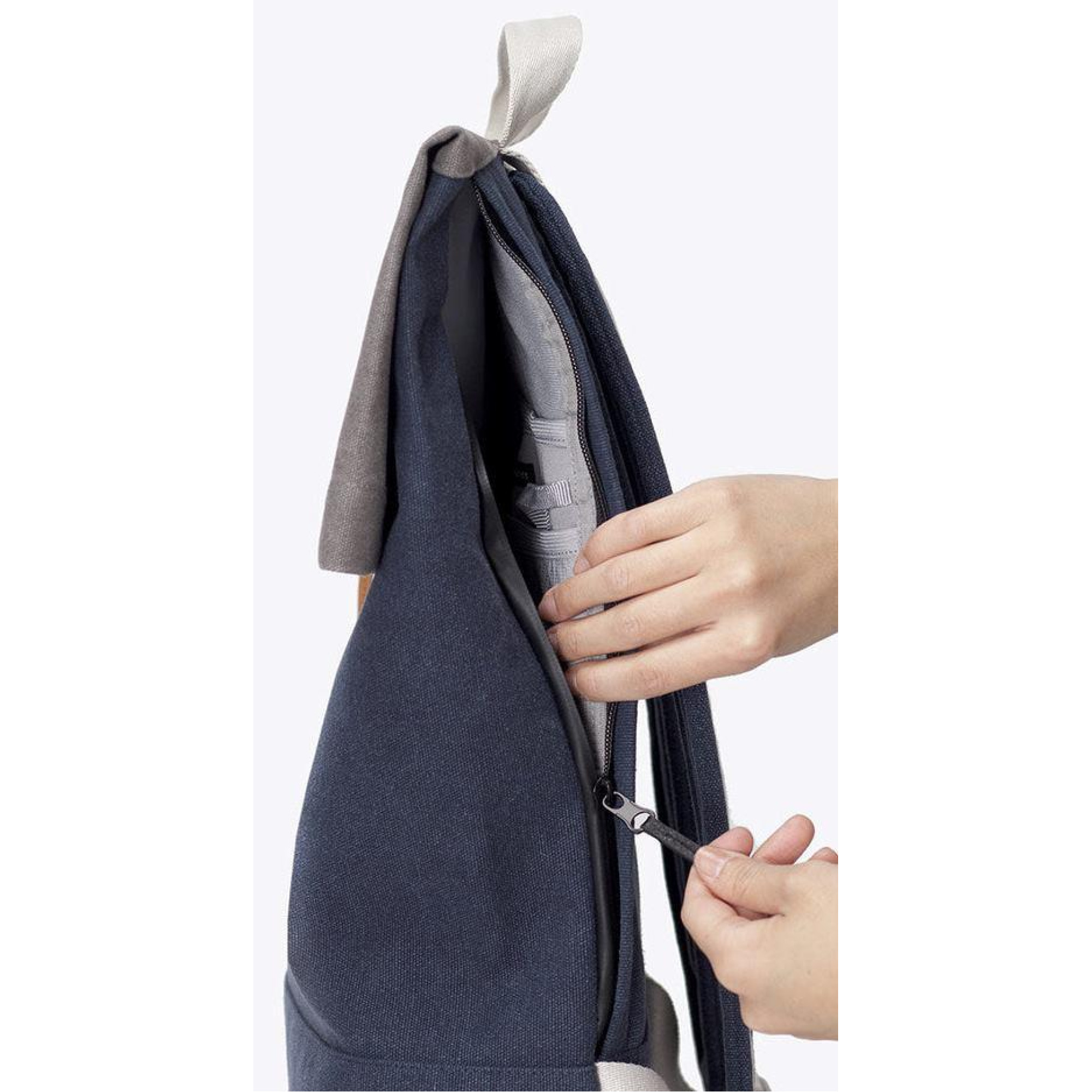 Міський рюкзак Ucon Karlo Backpack на 20л - 5 - Robinzon.ua