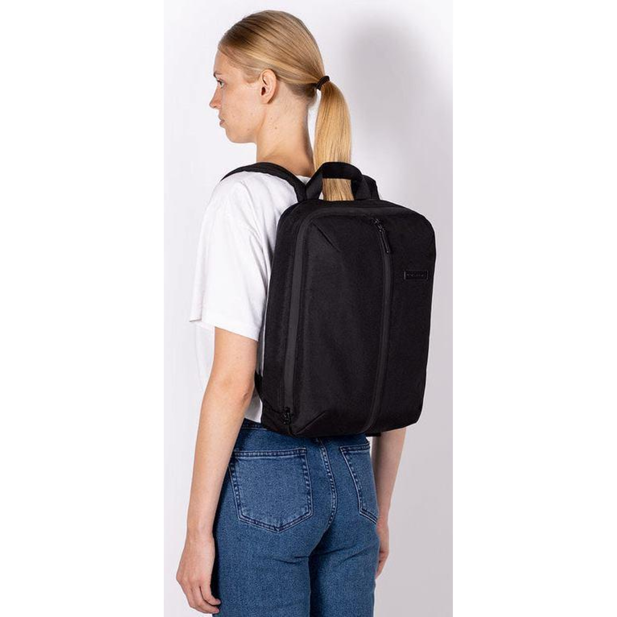 Городской рюкзак 15L Ucon Acrobatics Janne Backpack черный - 2 Городской рюкзак 15L Ucon Acrobatics Janne Backpack черный - 2 - Robinzon.ua