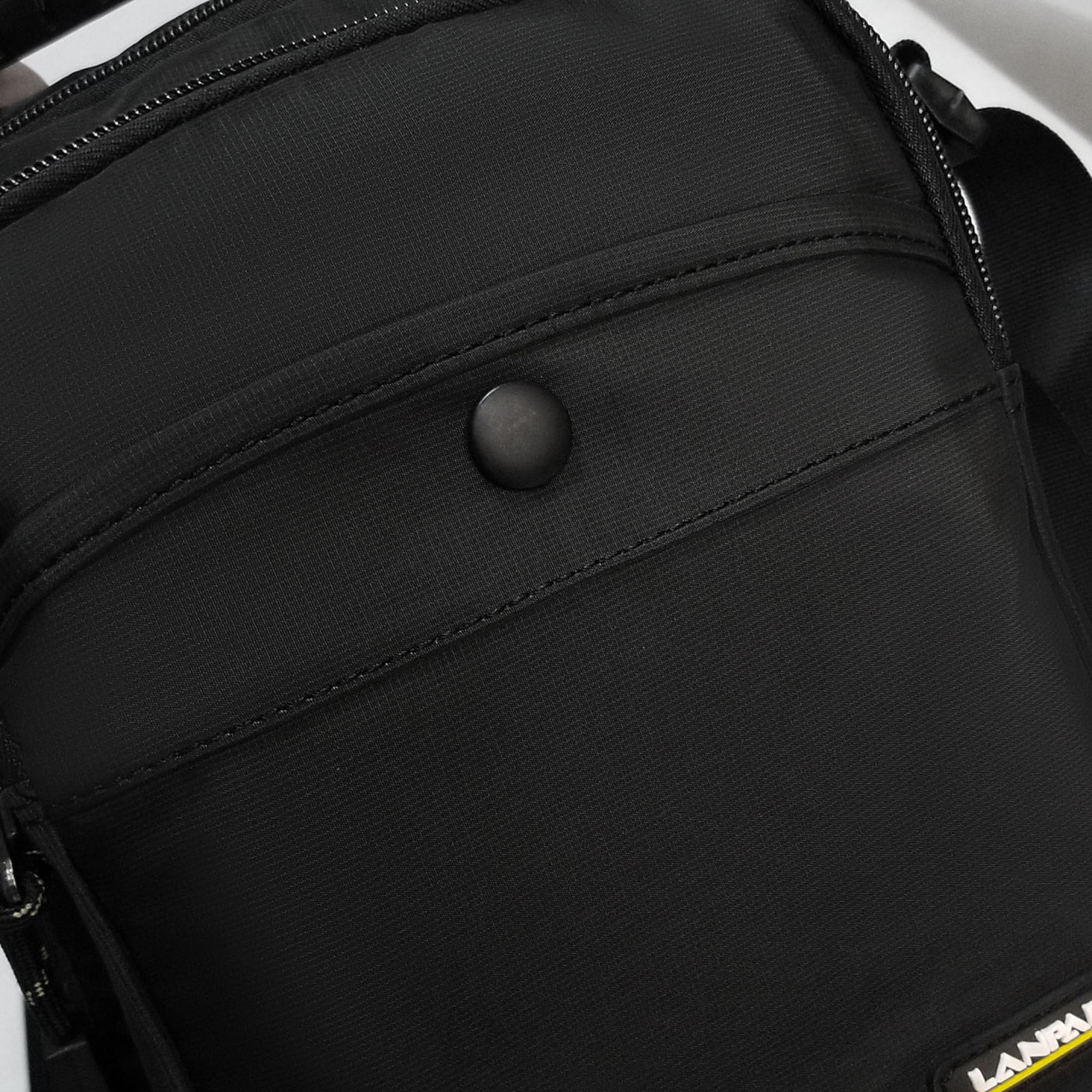 Мужская сумка наплечная Lanpad черная - 3 - Robinzon.ua