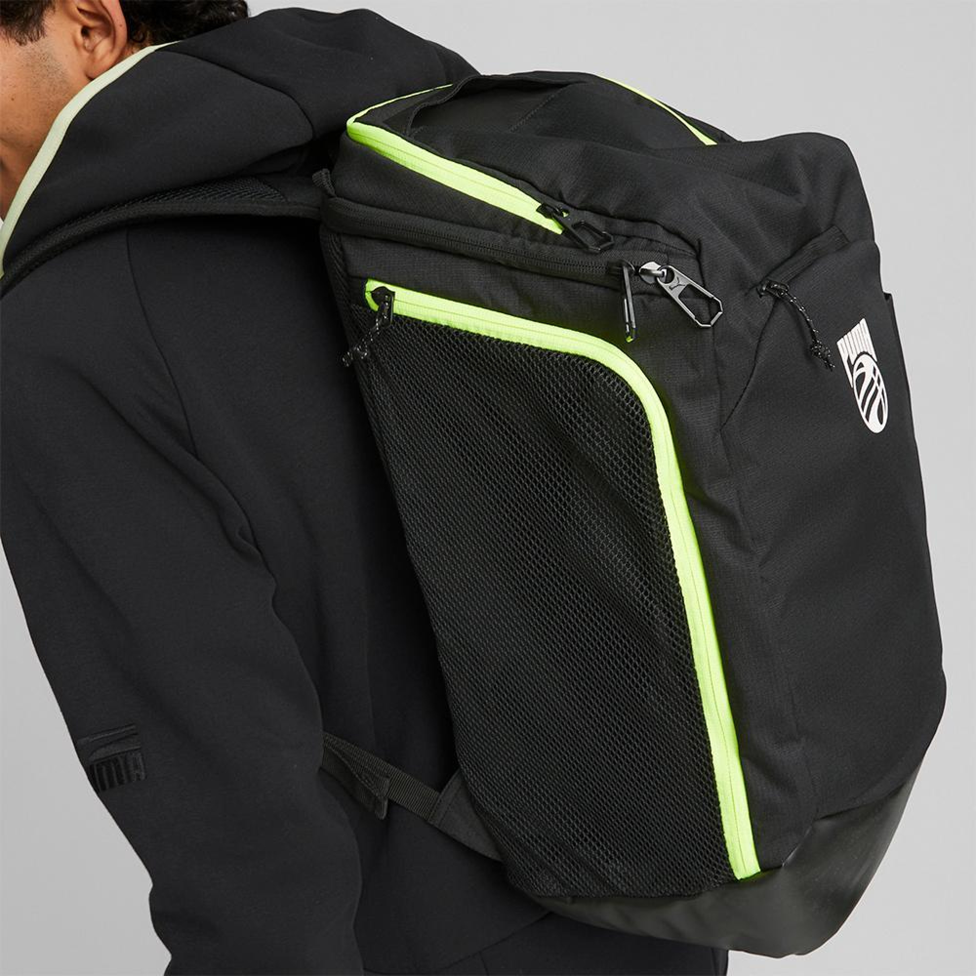 Рюкзак Puma BASKETBALL PRO Backpack 33L Чорний 45х29х19 см (079212-01) - 2 - Robinzon.ua
