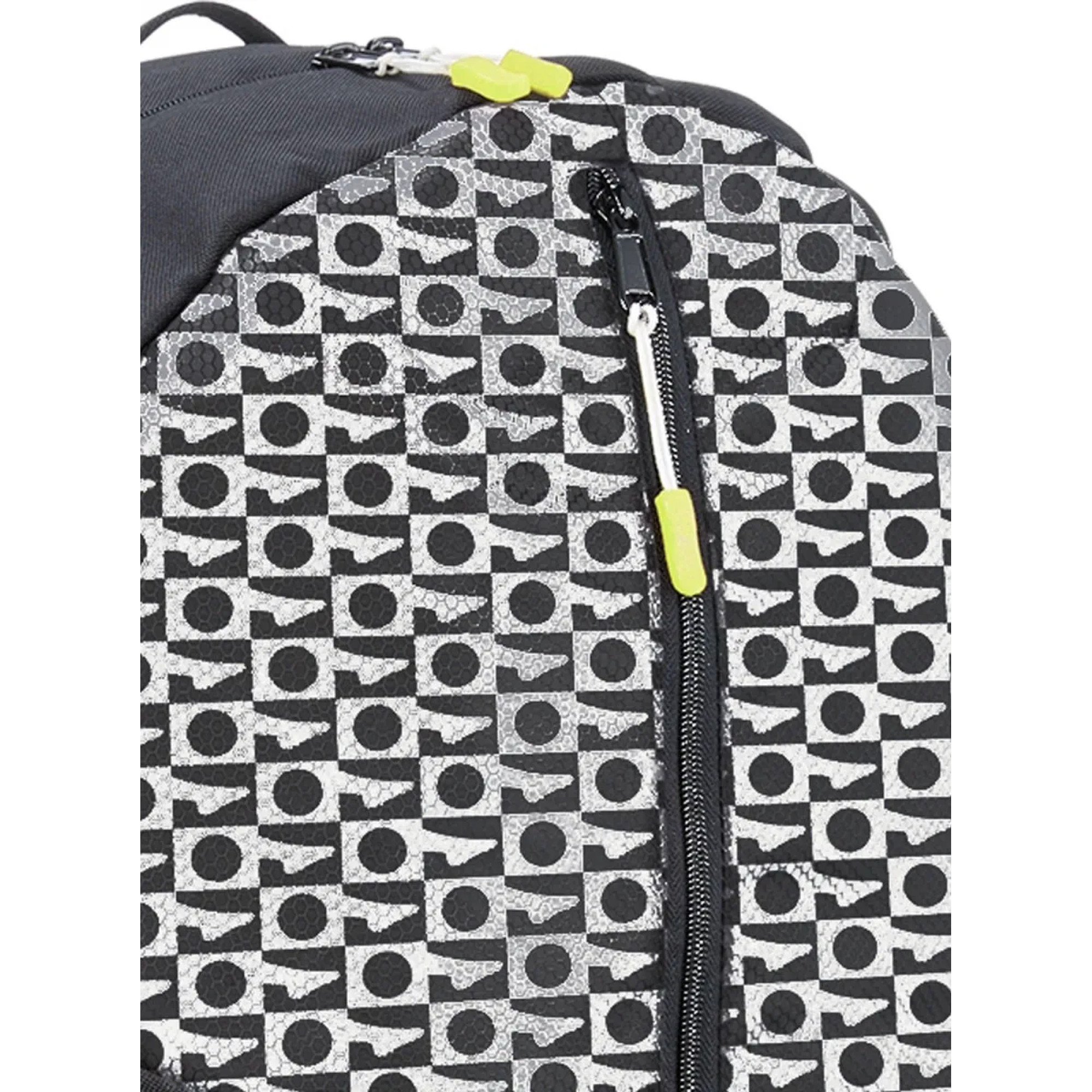 Футбольний рюкзак з сіткою для м'яча Derbystar Bundesliga чорний - 1 - Robinzon.ua