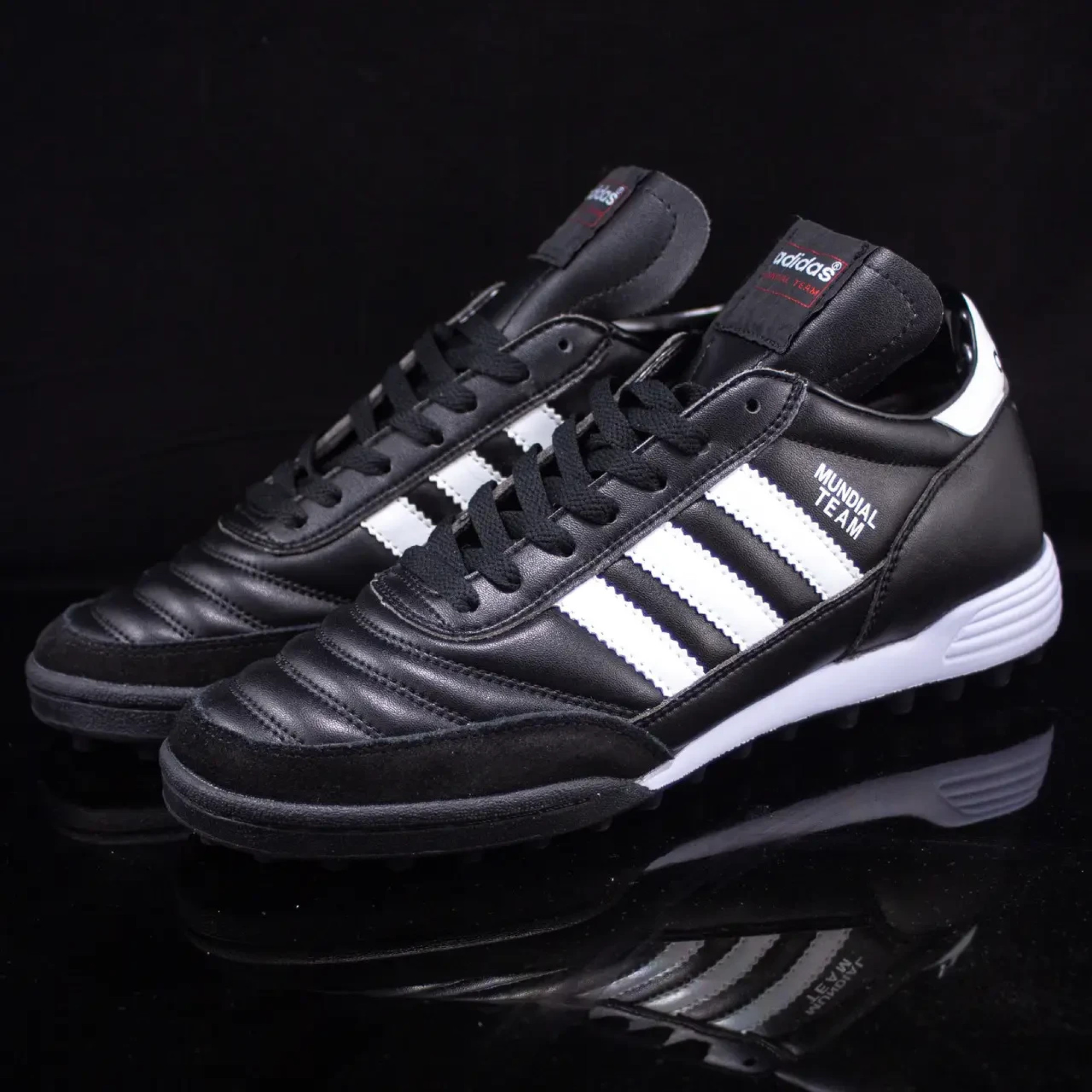 Сороконіжки Adidas Mundial Team (39-45) - Robinzon.ua