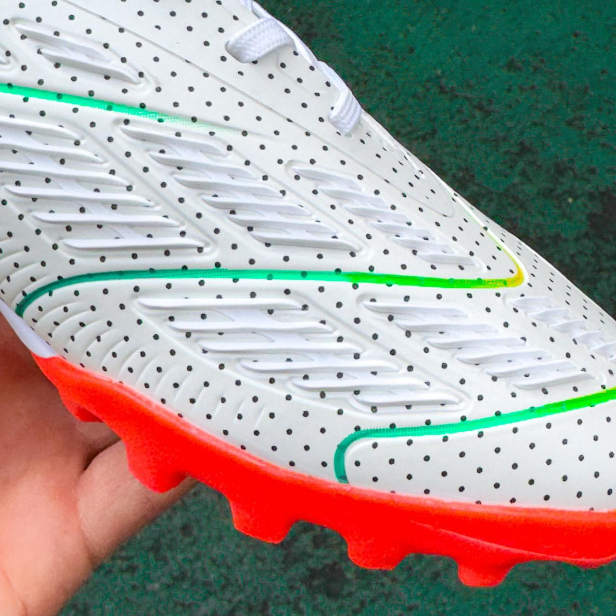 Сороконіжки Adidas Predator Fussballliebe TF (39-45) 39 - 2 - Robinzon.ua