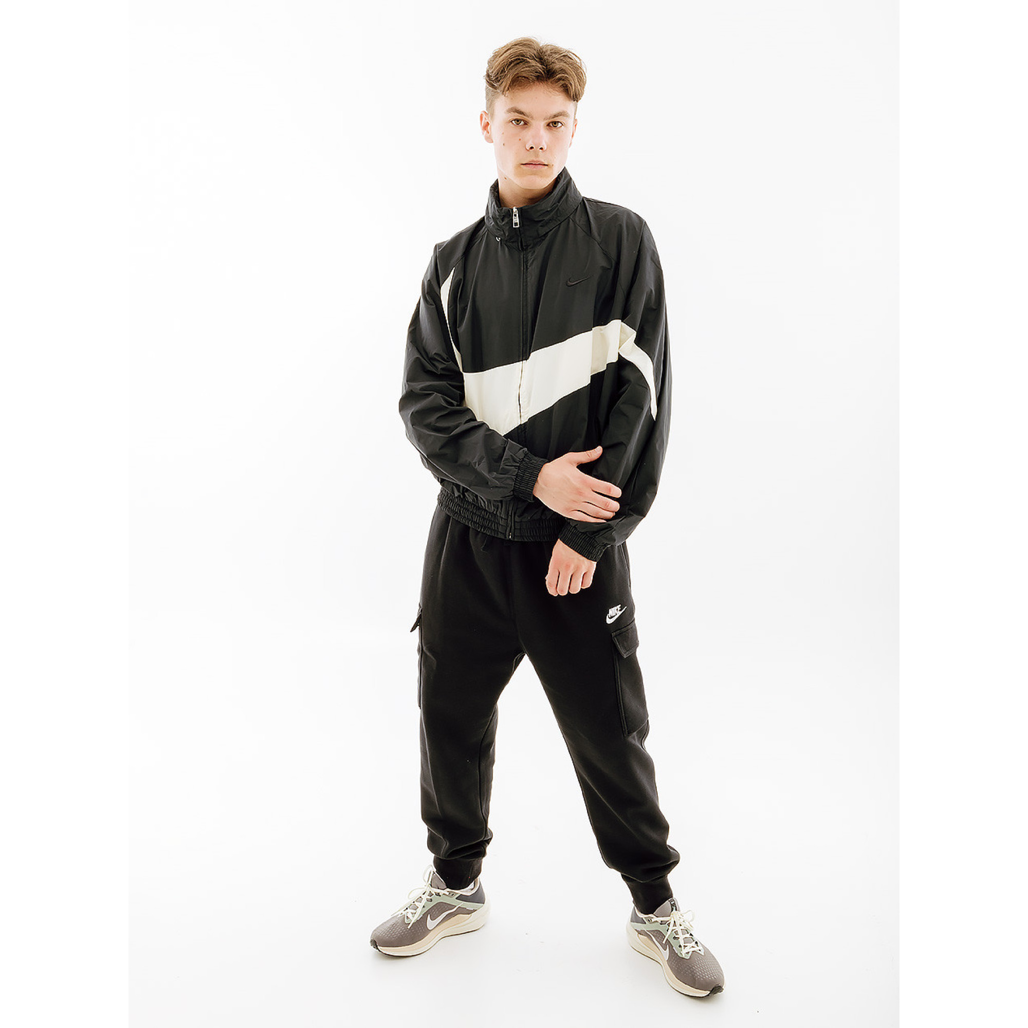 Чоловіча Куртка Nike SWOOSH Чорний XL (7dFB7877-010 XL) - Robinzon.ua