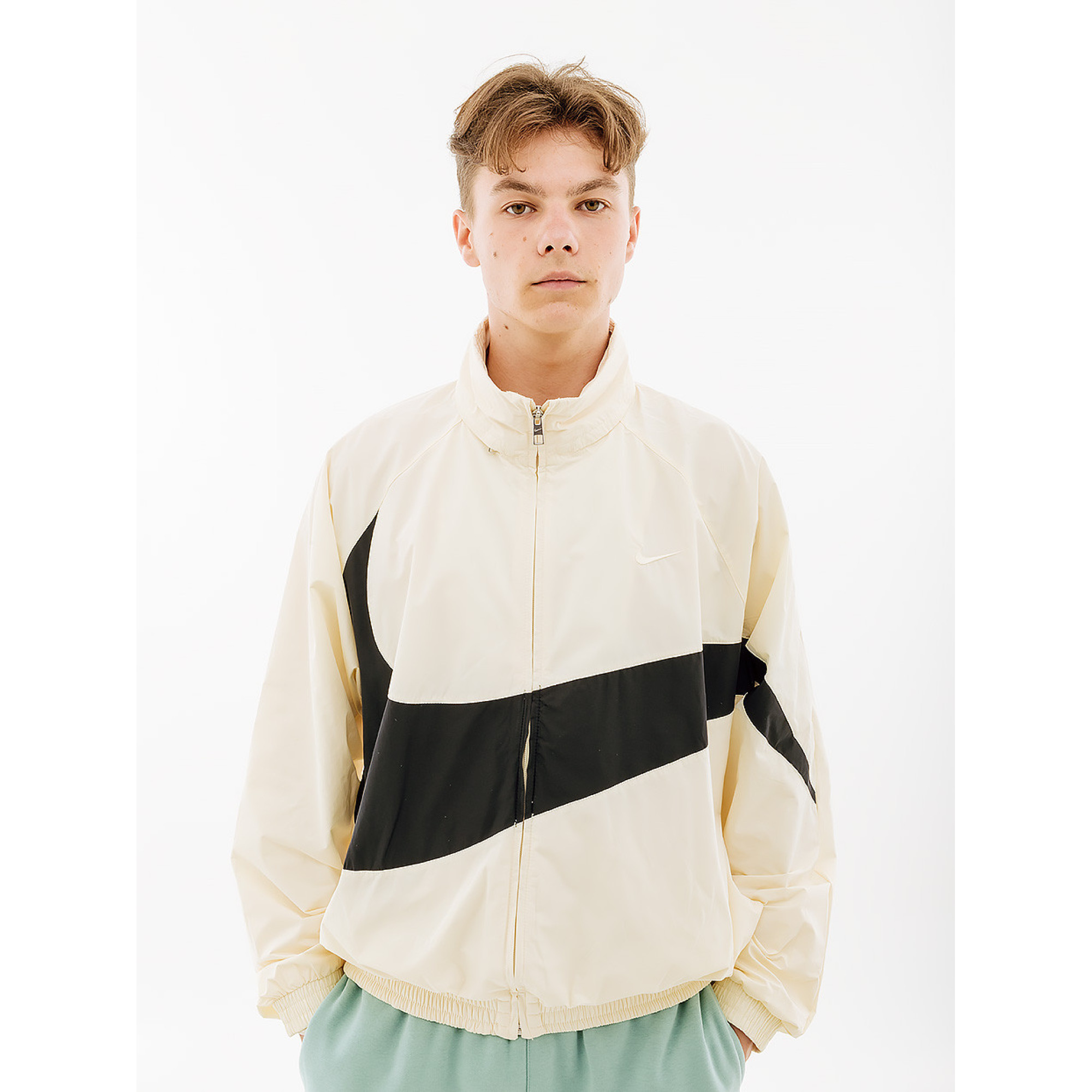 Мужская Куртка Nike SWOOSH Бежевый M (7dFB7877-113 M) - 4 - Robinzon.ua