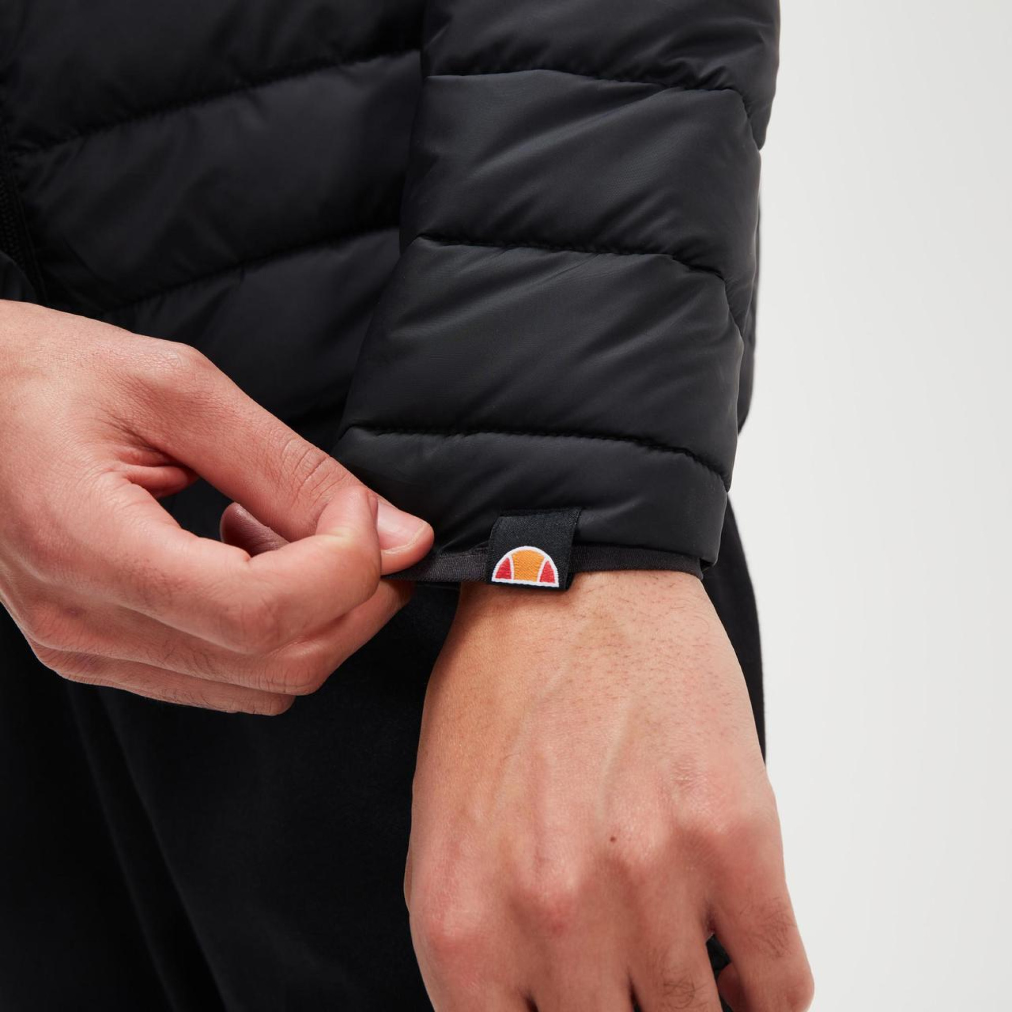 Чоловіча Куртка Ellesse Lombardy Padded Jacket Чорний M (7dSHS01115-011 M) - 3 - Robinzon.ua