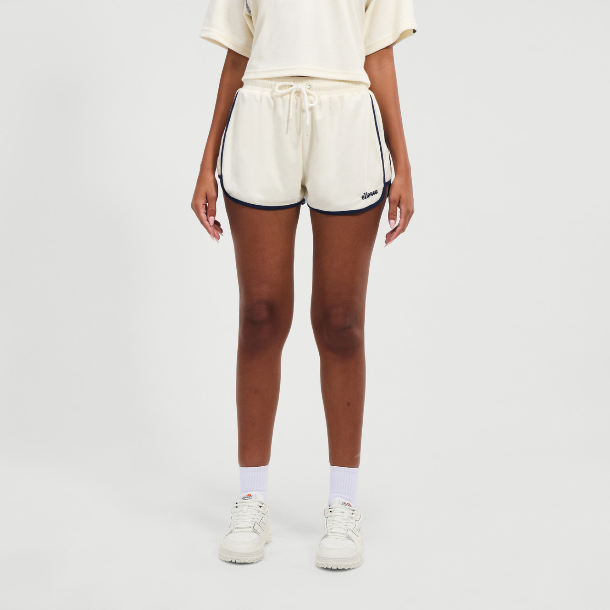 Жіночі Шорти Ellesse Flor Short Бежевий M (7dSGZ22005-904 M) - Robinzon.ua