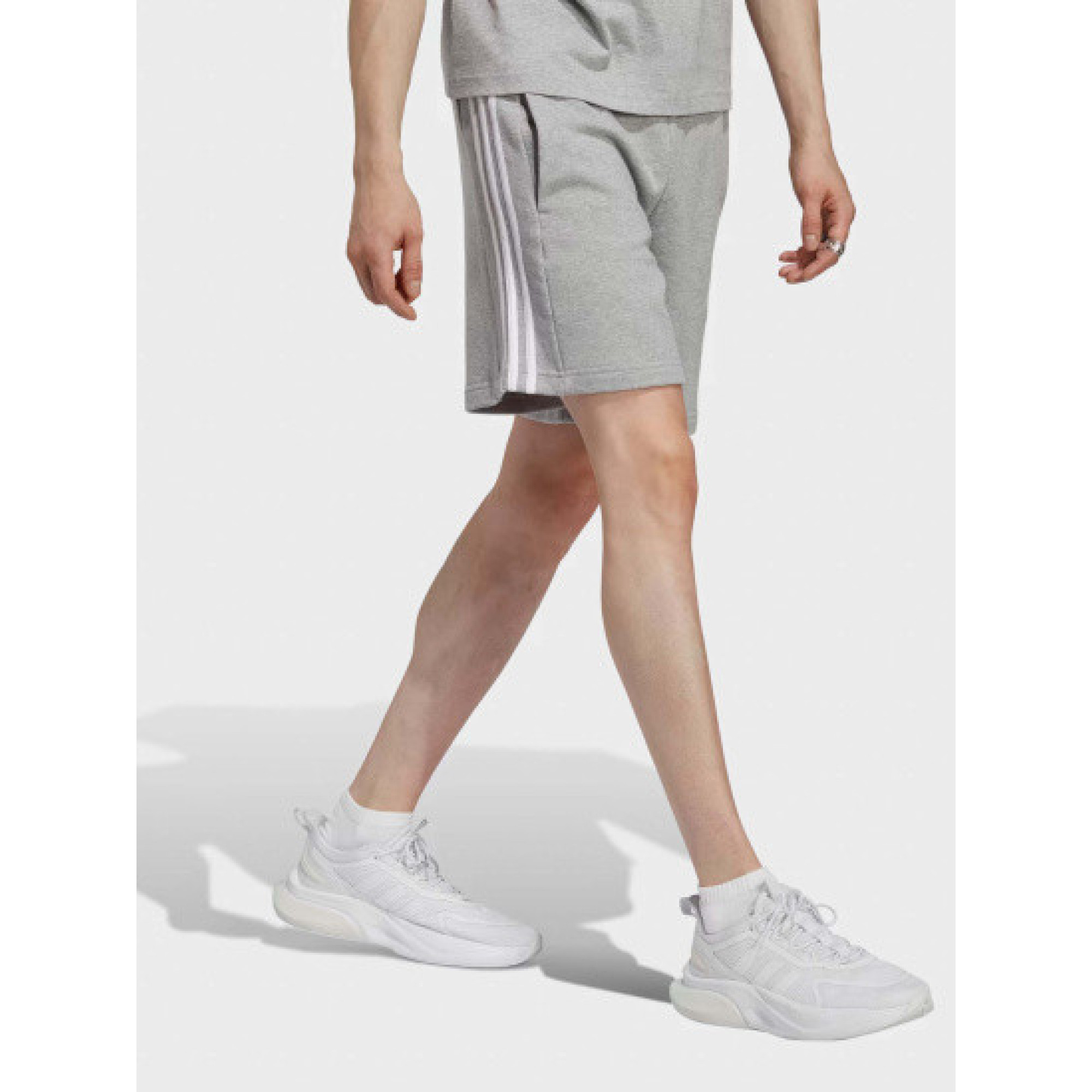 Чоловічі Шорти Adidas Essentials French Terry 3-Stripes Shorts Сірий XL (7dIC9437 XL) - 2 Чоловічі Шорти Adidas Essentials French Terry 3-Stripes Shorts Сірий XL (7dIC9437 XL) - 2 - Robinzon.ua
