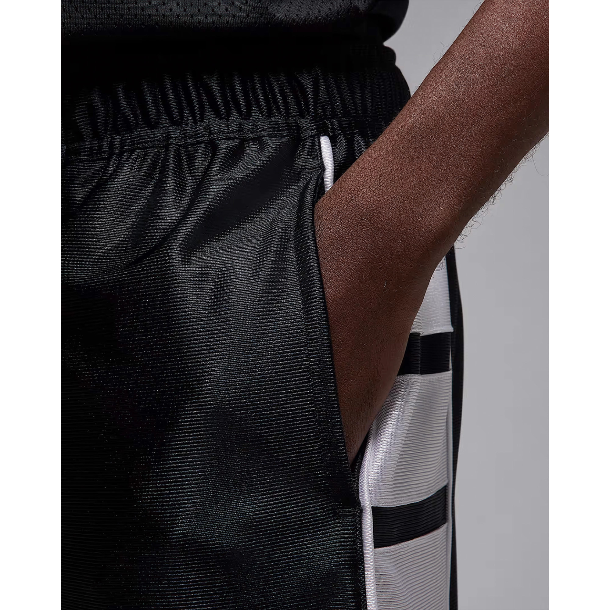 Чоловічі Шорти Jordan M BRK CAT SCRATCH SHORT Чорний M (7dHV0560-011 M) - 3 - Robinzon.ua