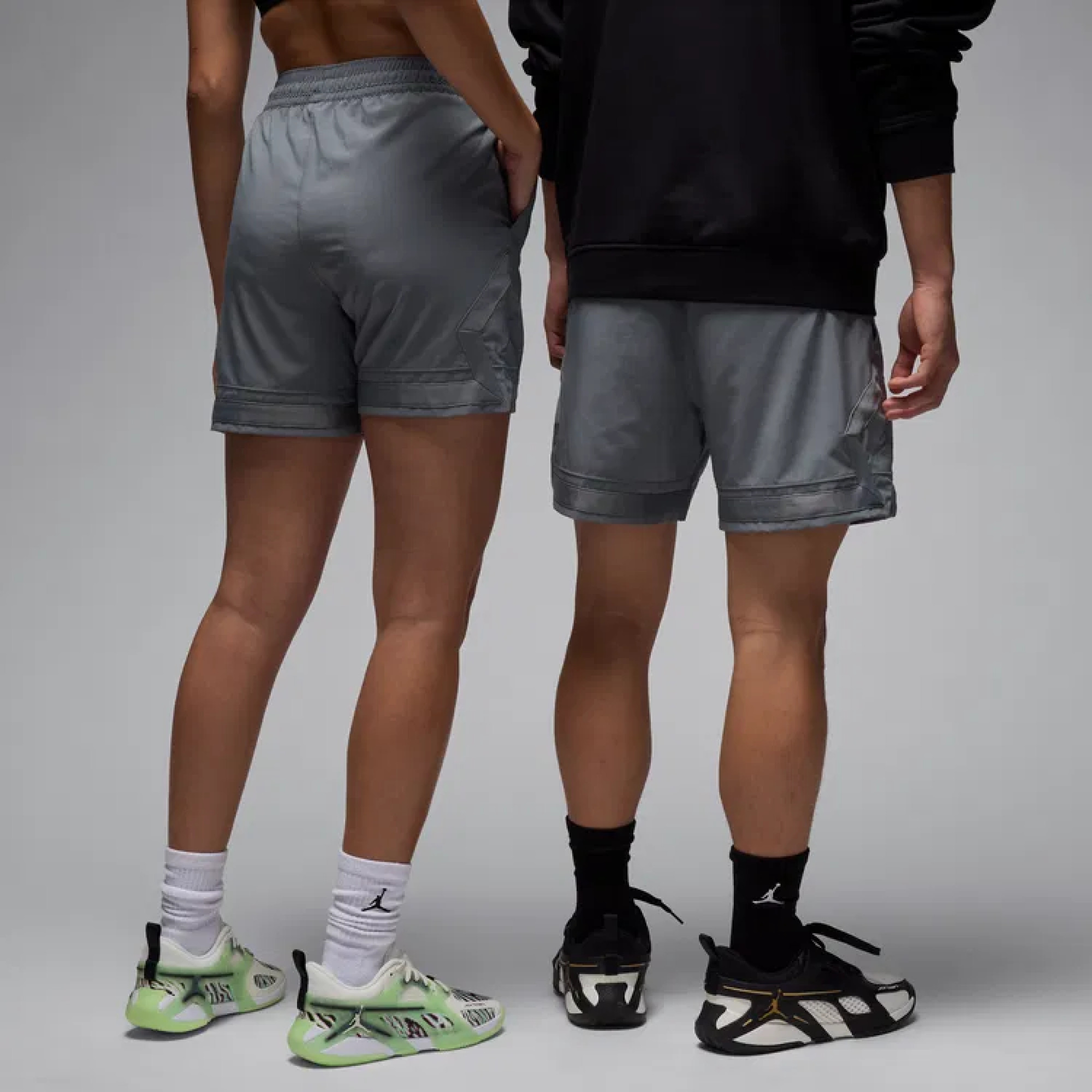 Чоловічі Шорти Jordan MDF SPRT WVN DMND SHORT Сірий M (7dFQ2989-084 M) - 1 - Robinzon.ua