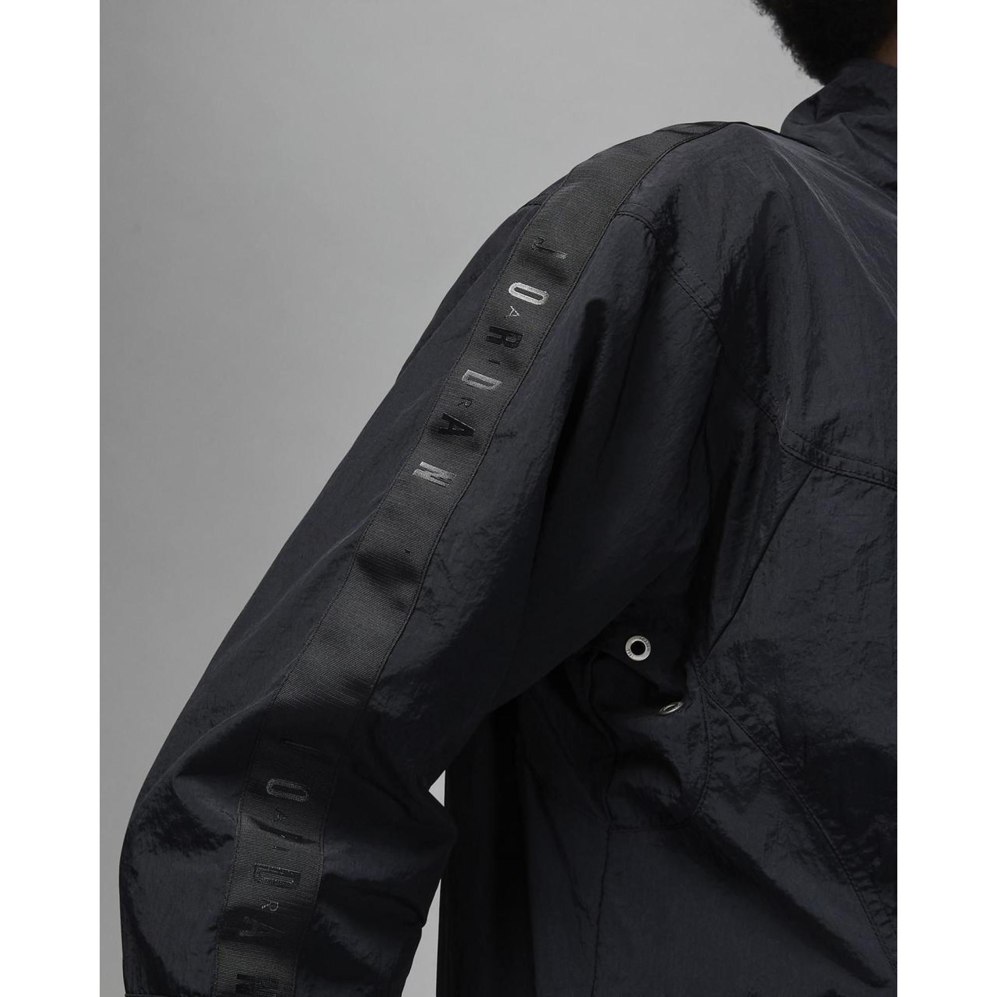 Чоловіча Куртка Jordan M J ESS STMT WARMUP JKT Чорний L (7dFB7294-010 L) - 4 - Robinzon.ua