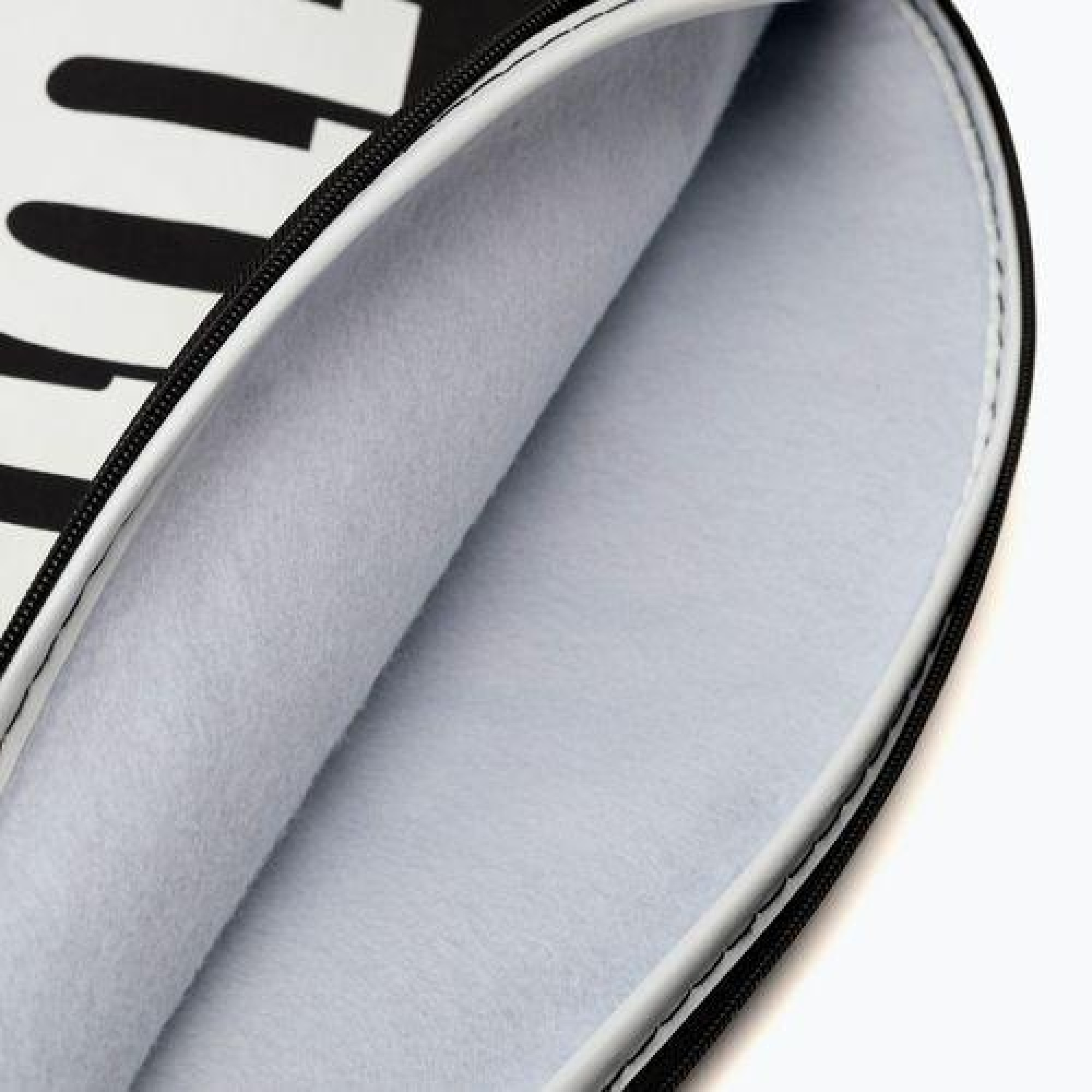 Чохол Wilson cover full generic Чорний 75 х 32 х 3 (WRC600200) - 4 - Robinzon.ua