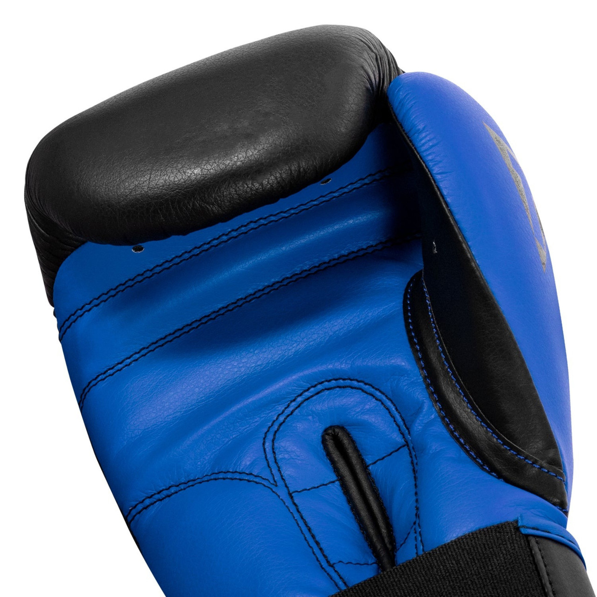 Боксерські рукавиці TITLE Boxing Dynamic Strike Black/Blue 14 oz - 4 - Robinzon.ua