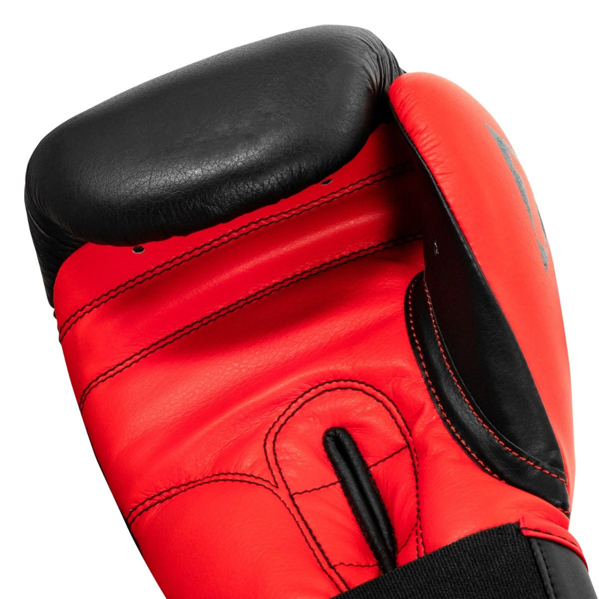 Боксерські рукавиці TITLE Boxing Dynamic Strike Black/Red 12 oz - 4 - Robinzon.ua