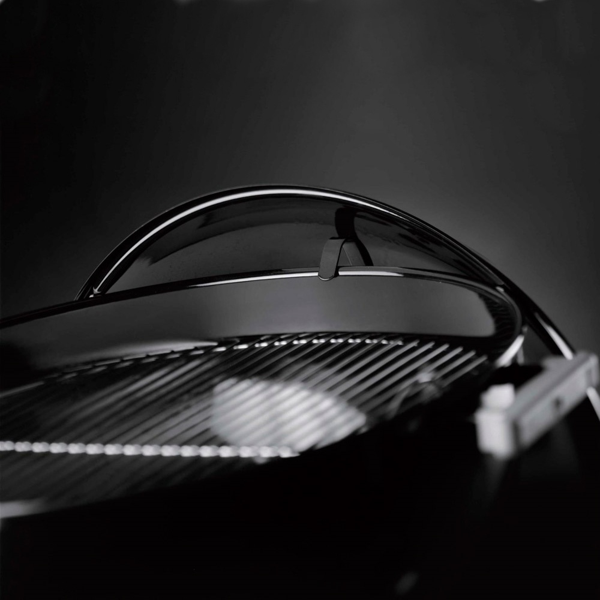 Вугільний гриль Compact Kettle 57см чорний Weber 1321004 - 4 - Robinzon.ua