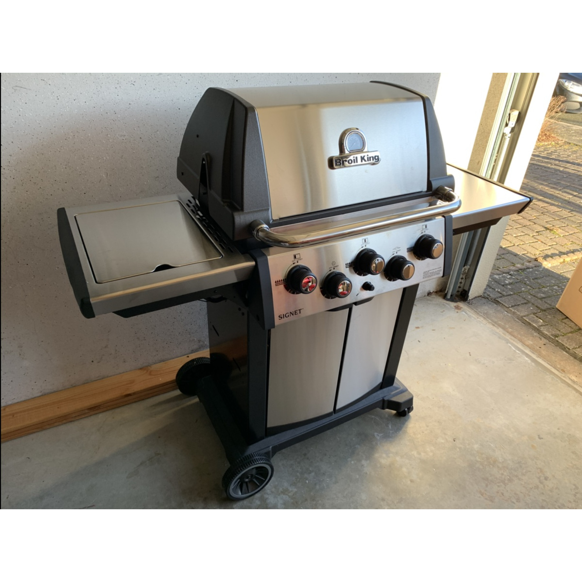 Газовий гриль Signet 390 Broil King 946883 - 2 - Robinzon.ua