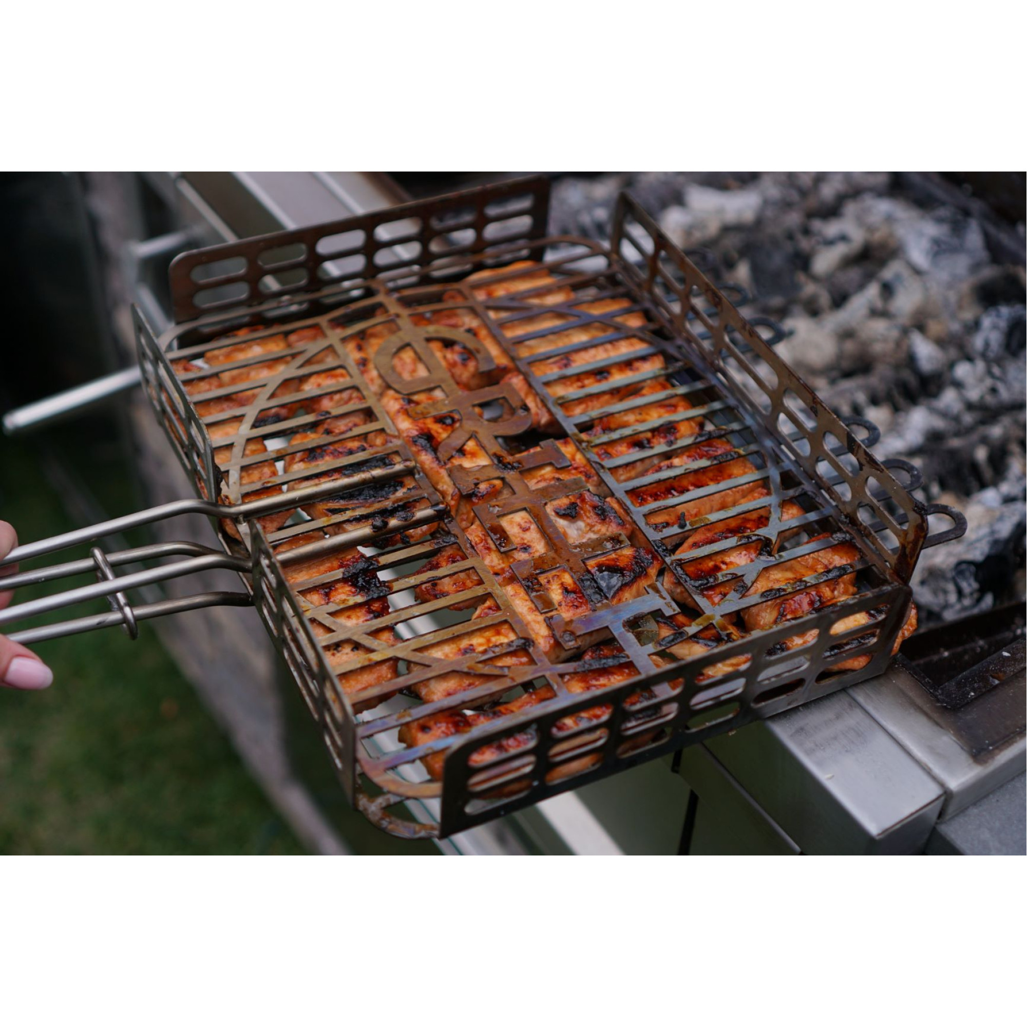 Решетка-гриль для барбекю из пищевой нержавеющей стали 1.5мм 31*26см GRILLI 777766. - 4 Решетка-гриль для барбекю из пищевой нержавеющей стали 1.5мм 31*26см GRILLI 777766. - 4 - Robinzon.ua