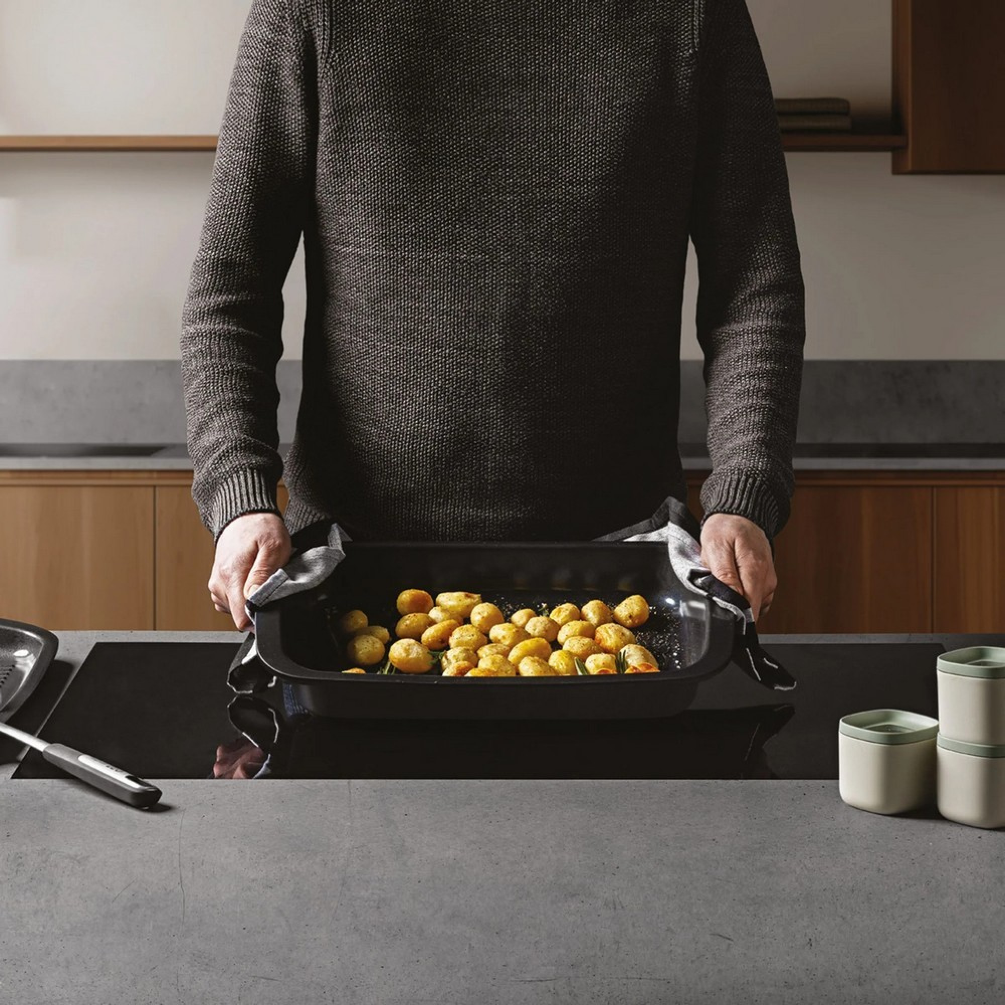 Деко з антипригарним покриттям і решіткою BergHoff Leo Graphite 42 х 28 см 3950540 - 5 - Robinzon.ua