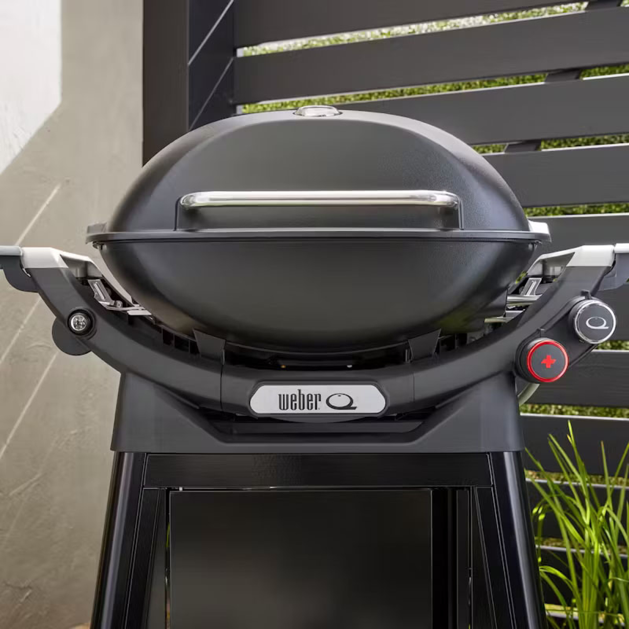 Газовий гриль Weber Q3200N Black з бічними столиками на візку Premium 1501126 - 3 - Robinzon.ua