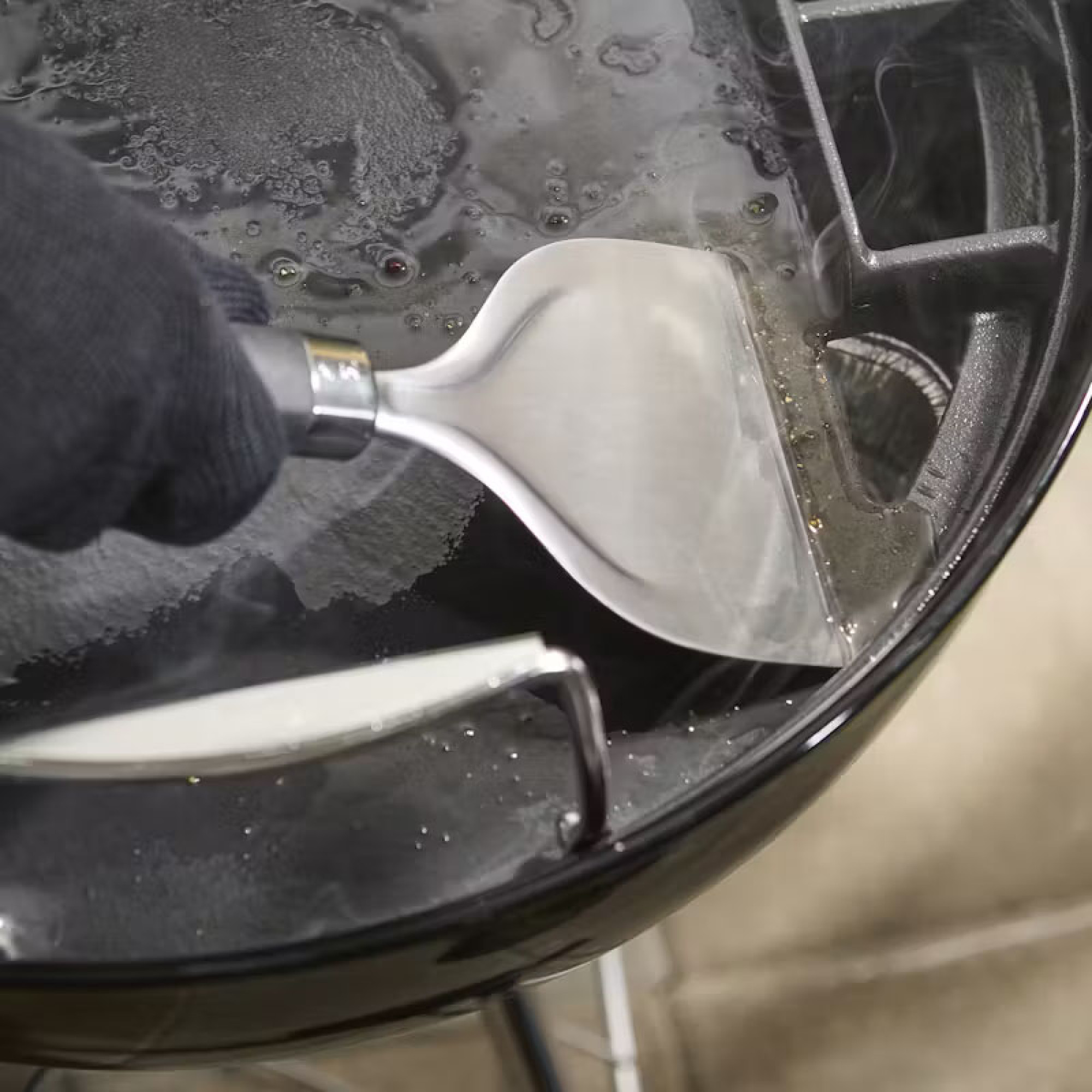 Планча для угольного гриля 57 см Weber Kettle 3400844. - 3 - Robinzon.ua