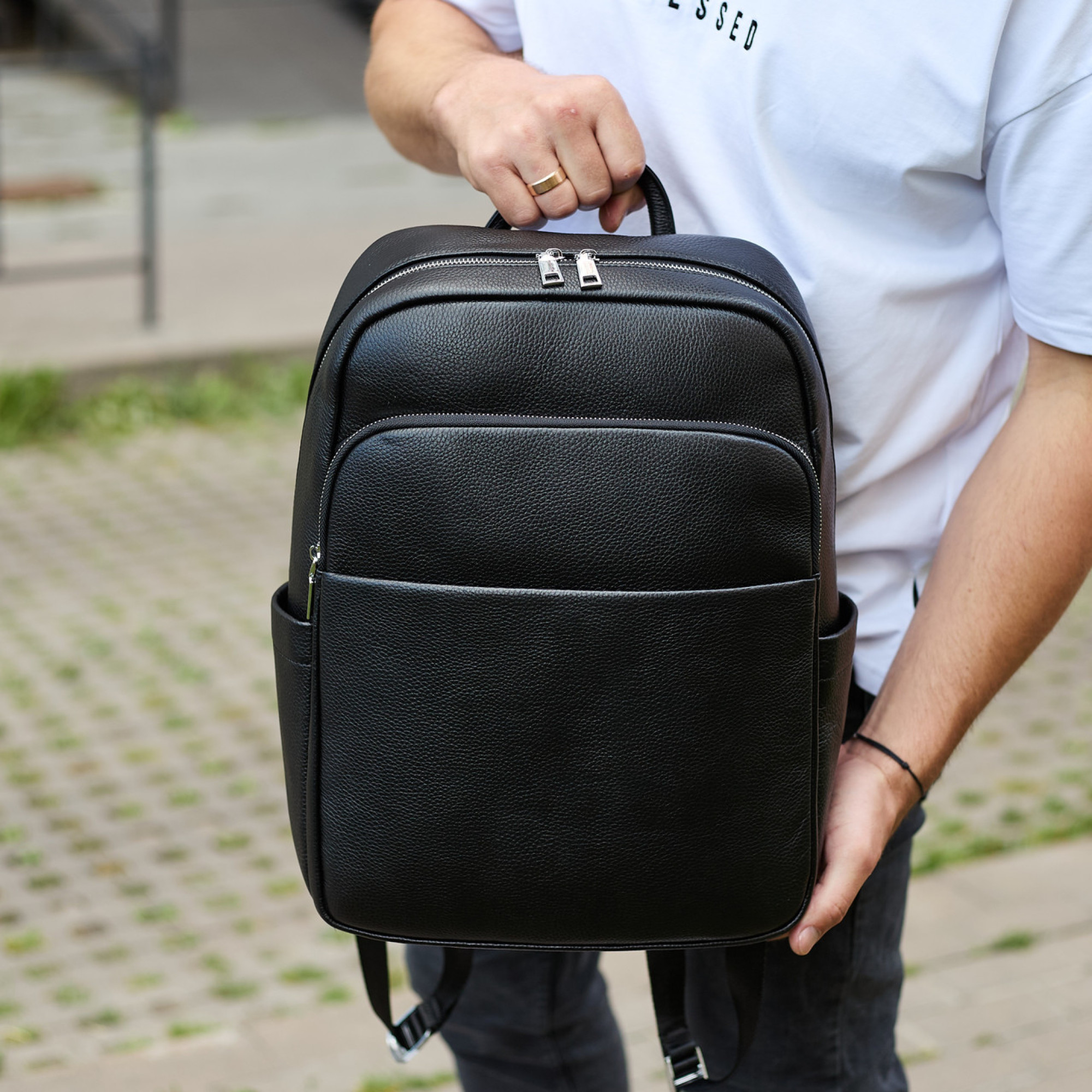 Кожаный мужской рюкзак классический черный из натуральной кожи качественный Tiding Bag 78672 - 4 - Robinzon.ua