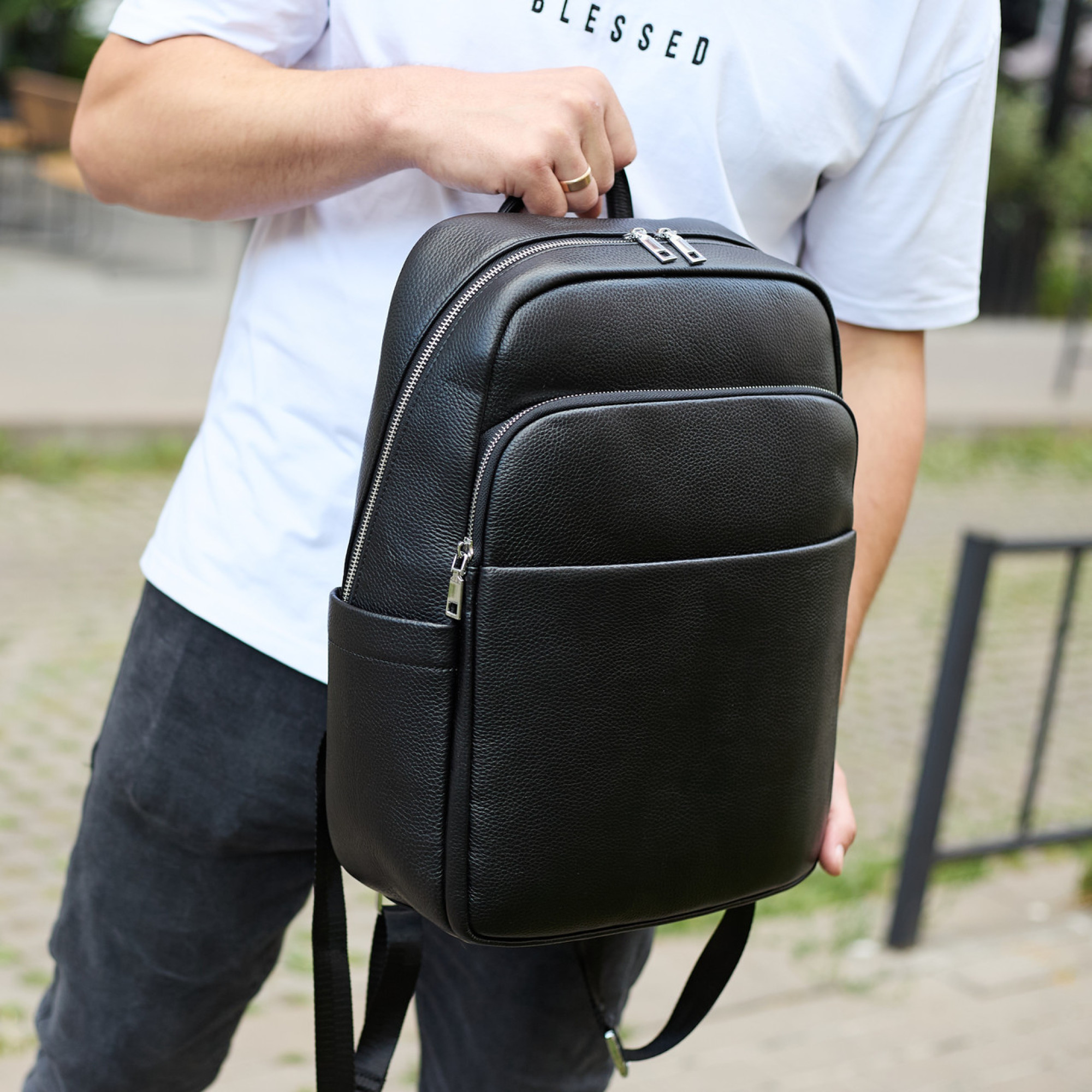 Кожаный мужской рюкзак классический черный из натуральной кожи качественный Tiding Bag 78672 - 5 - Robinzon.ua