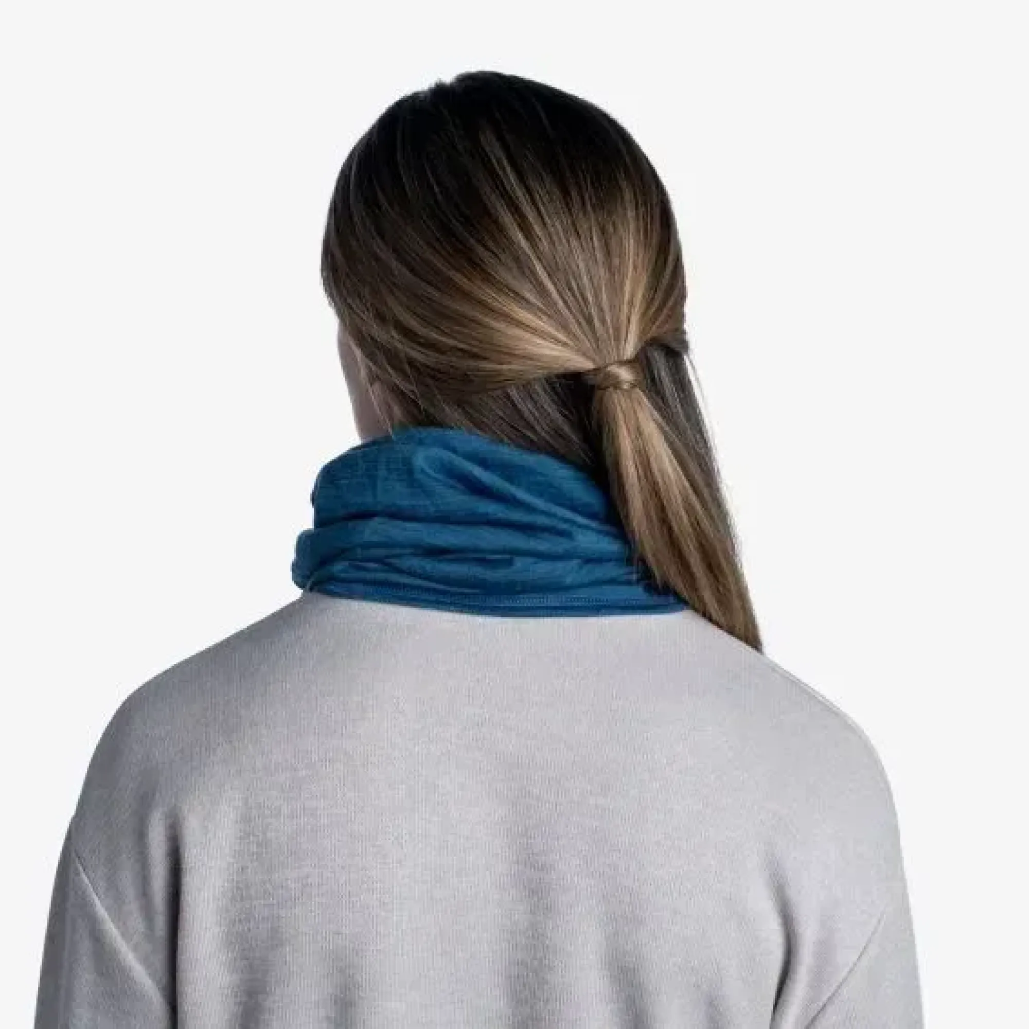 Шарф-труба Buff Lightweight Merino Wool, Solid Dustyblue (BU 113010.742.10.00) - 2 - Robinzon.ua